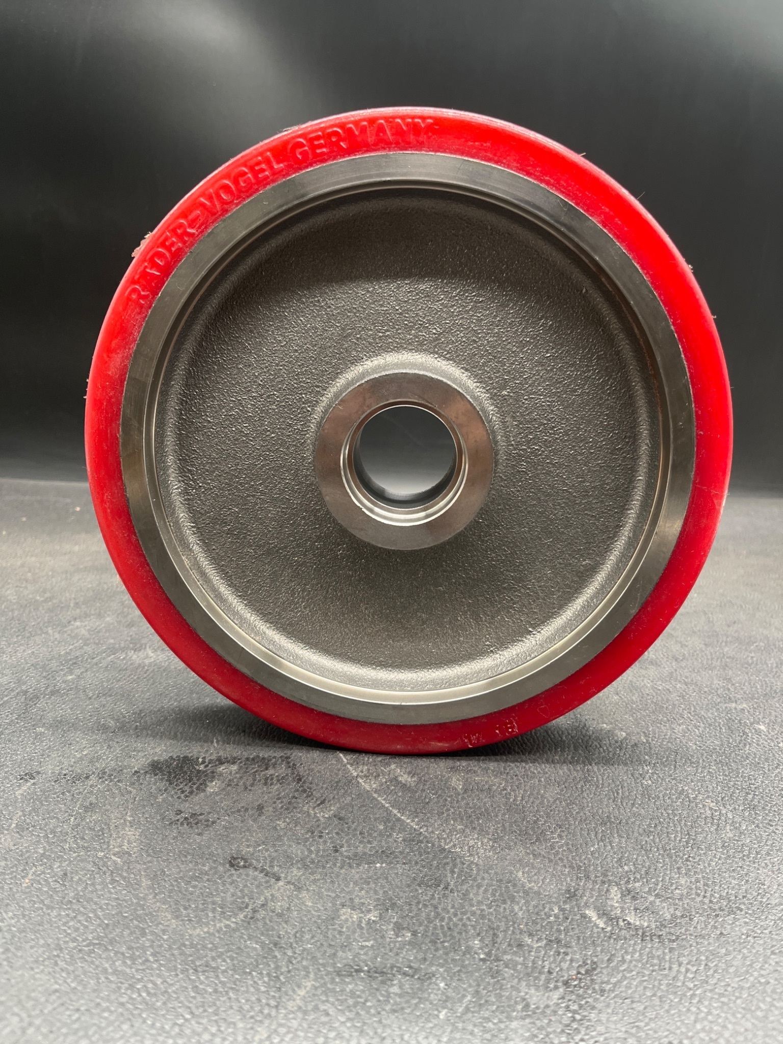 RADER‑VOGEL 5450 0325 00 Polyurethane Wheel 10" Dia w/Cast Iron Hub NEW 1