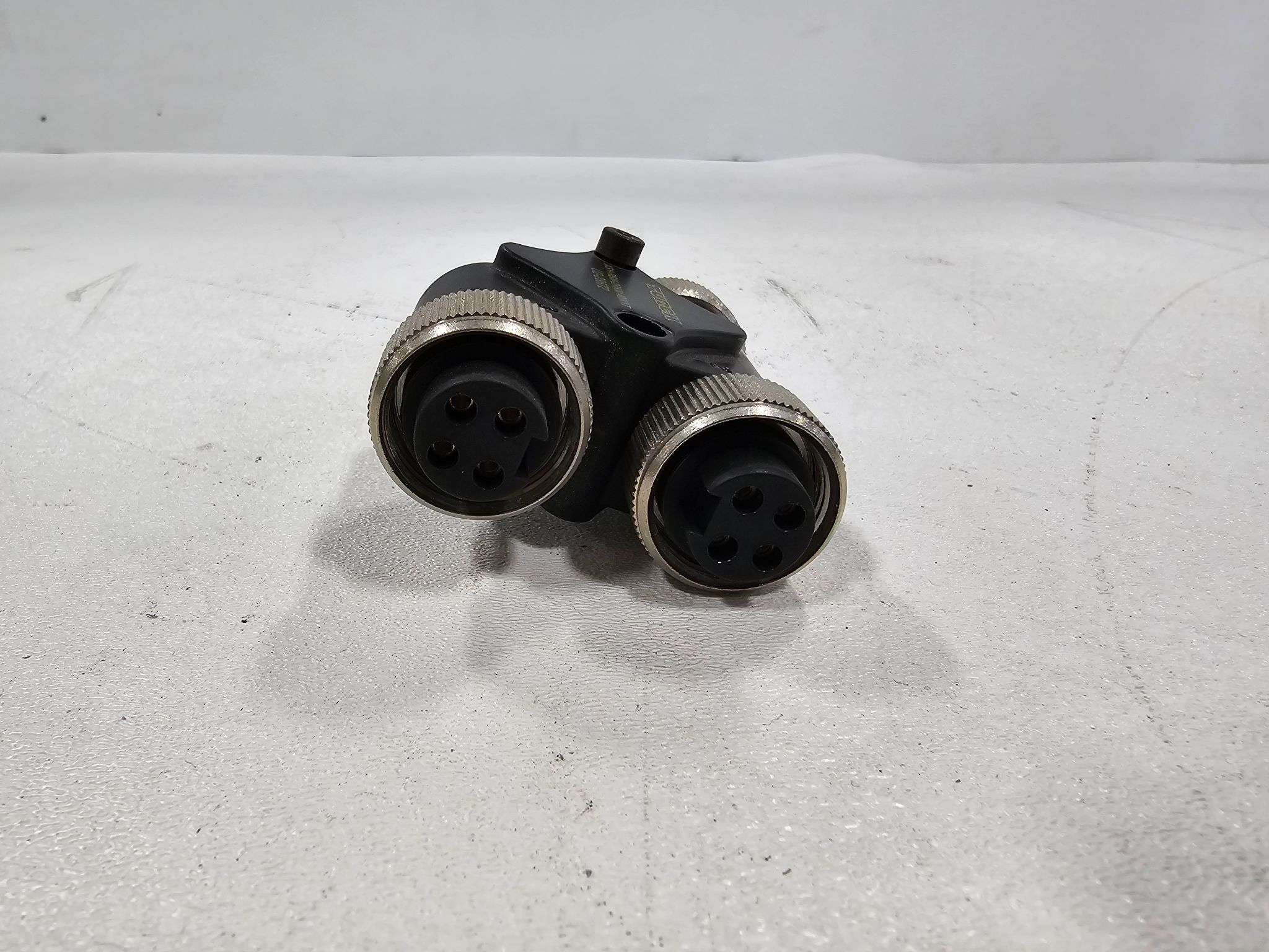 Turck XSH-RSM-2RKM 40/K1T M12 Tee Connector Cable USED 1