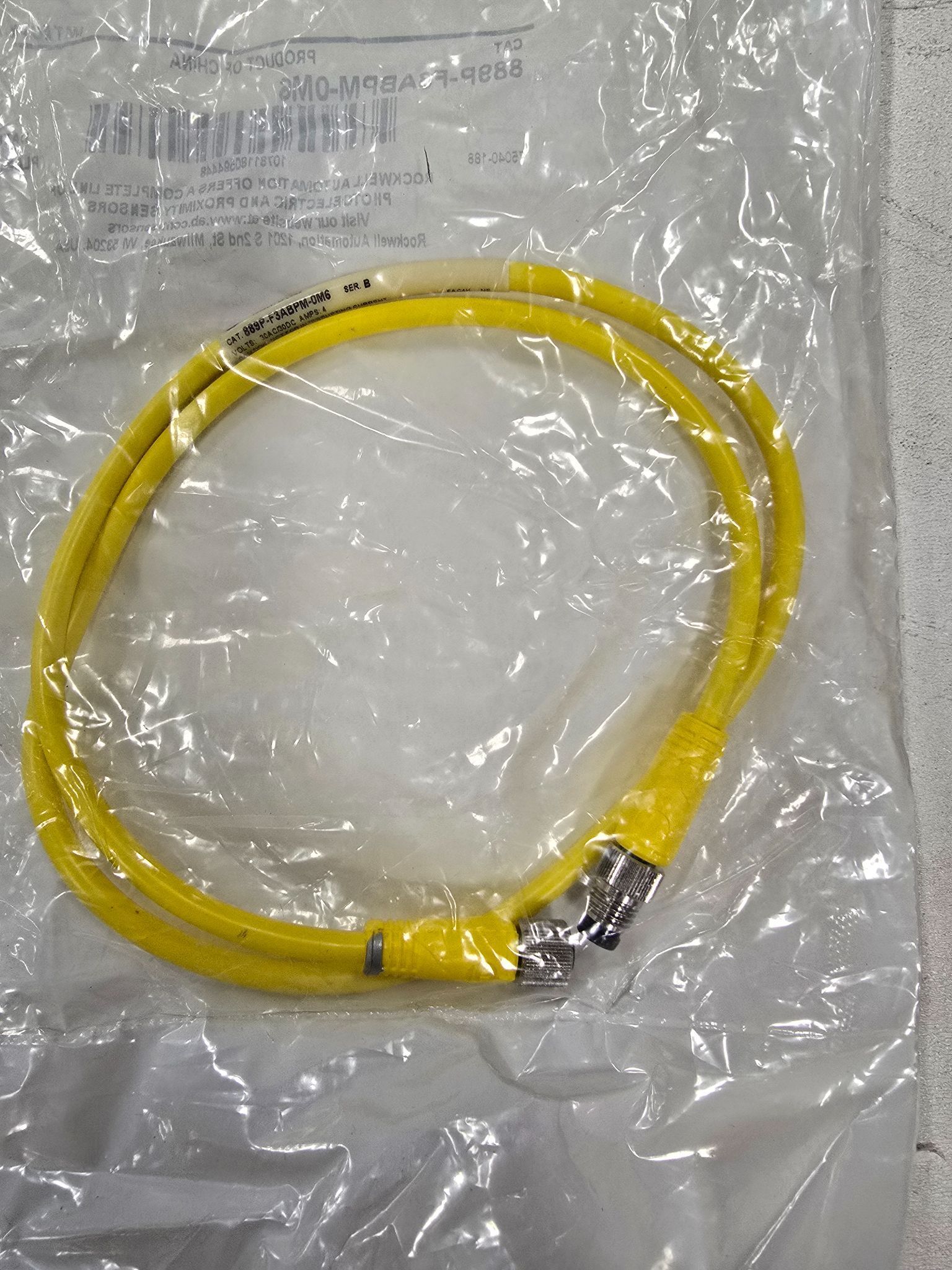 ALLEN BRADLEY 889P-F3ABPM-0M6 SENSOR CABLE NEW 2