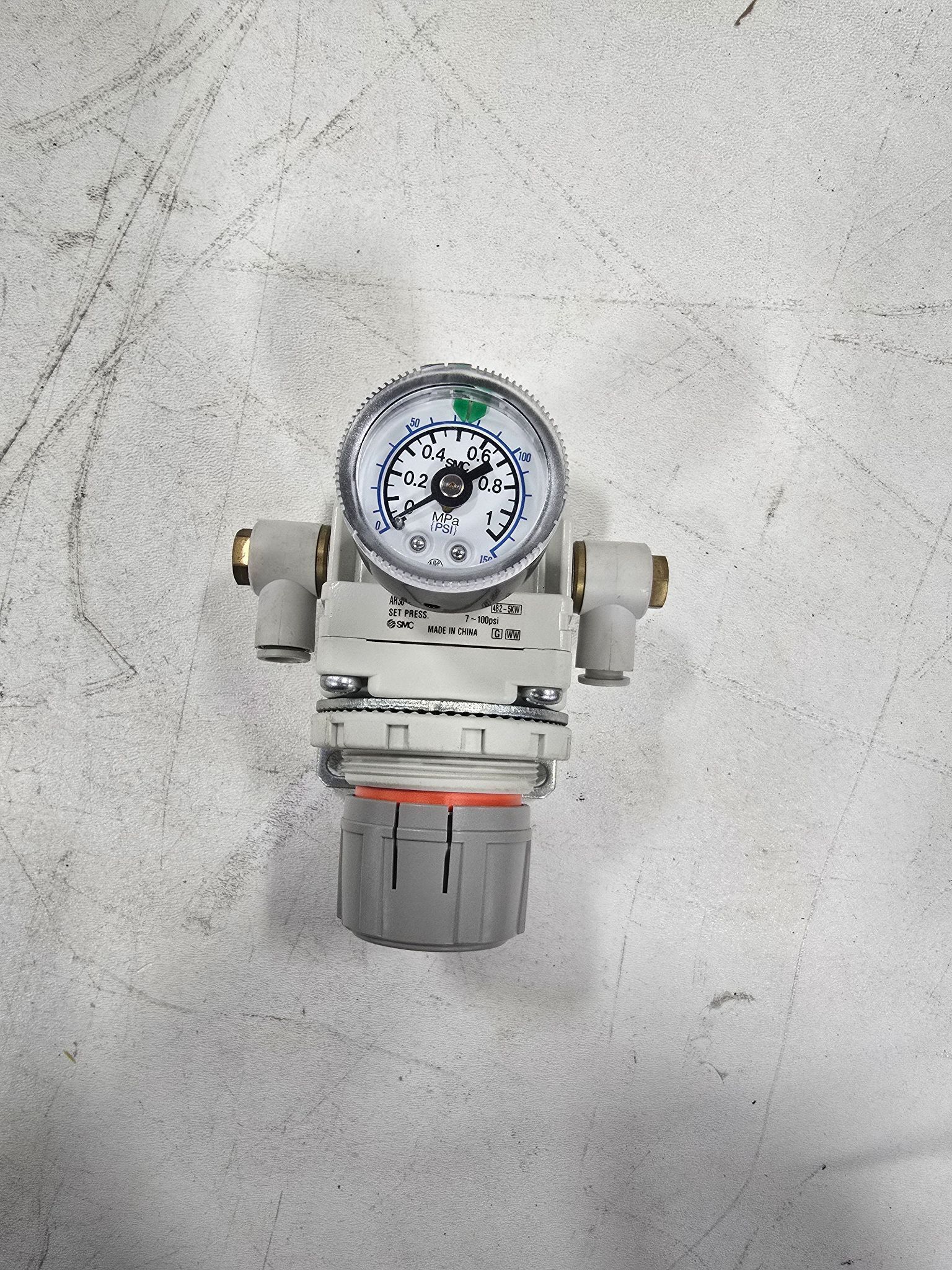 SMC AR30-N02BG-Z-A Precision Air Regulator with Gauge USED 0