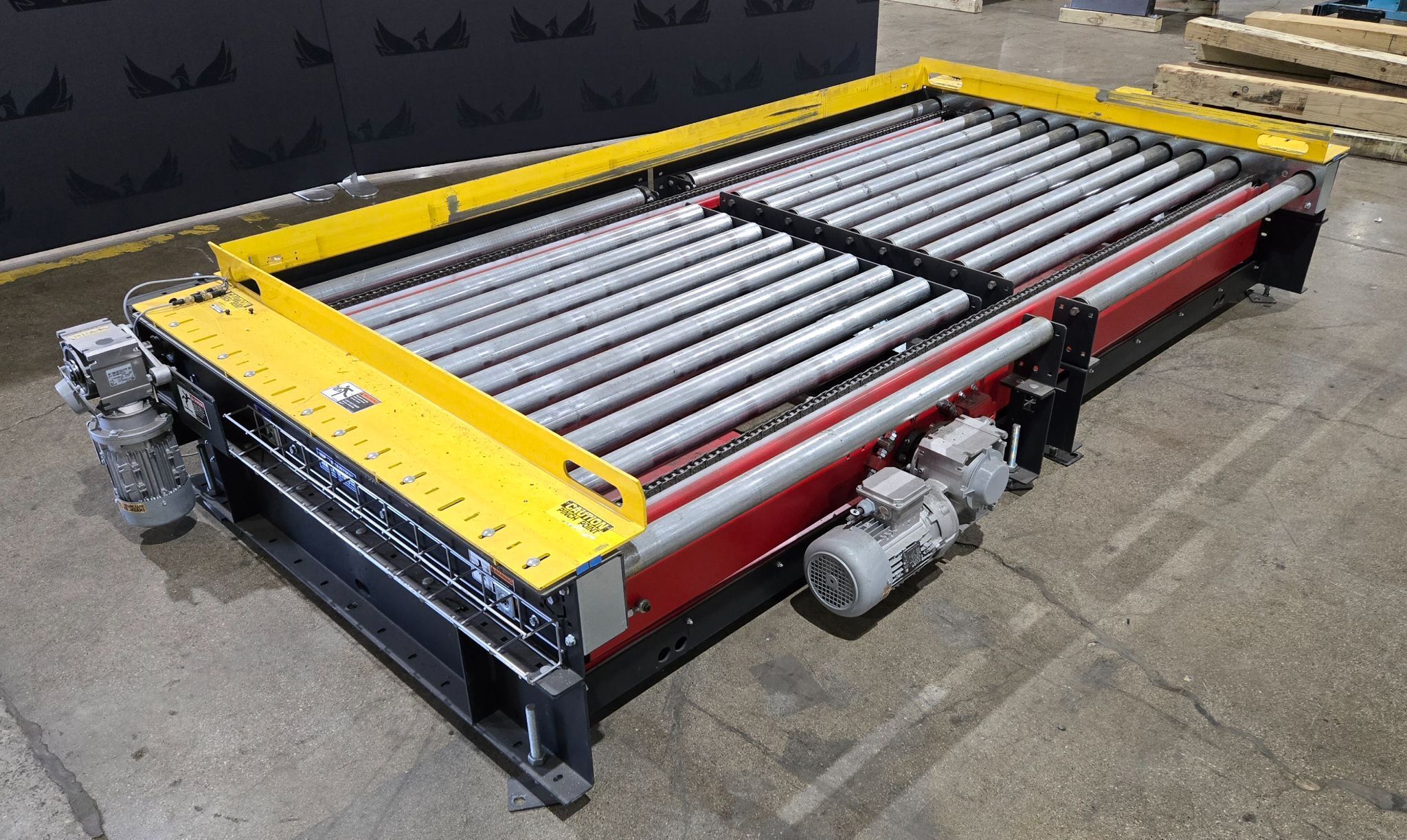 INDUSTRIAL KINETICS Transfer / Indexing Roller Conveyor 50.5" x 58" USED 1
