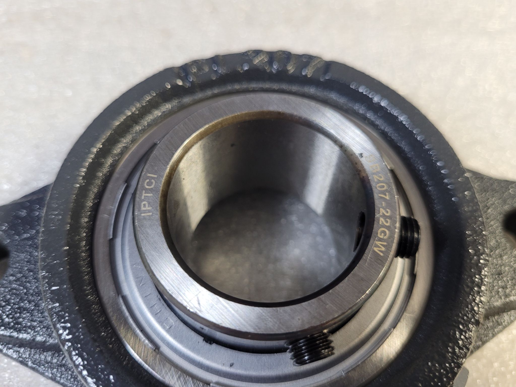 IPTCI BEARINGS SBFL207-22G 1-3/8" SET SCREW LOCK 2-BOLT FLANGE BEARING NEW 2