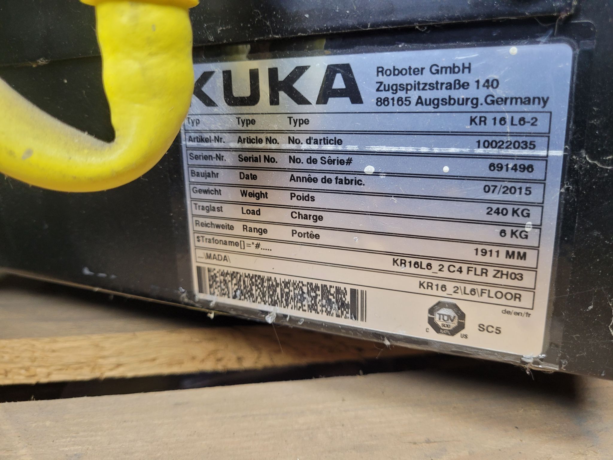 KUKA KR 16 L6-2 Robot Complete w/ KR C4 NA Controls NEW (Missing Pendant) 9