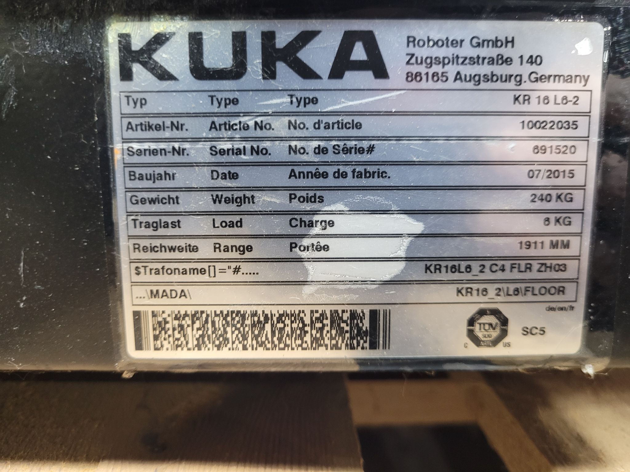 KUKA KR16 L6-2 Robot Complete w/ KR C4 Controls NEW (Missing Pendant) 3