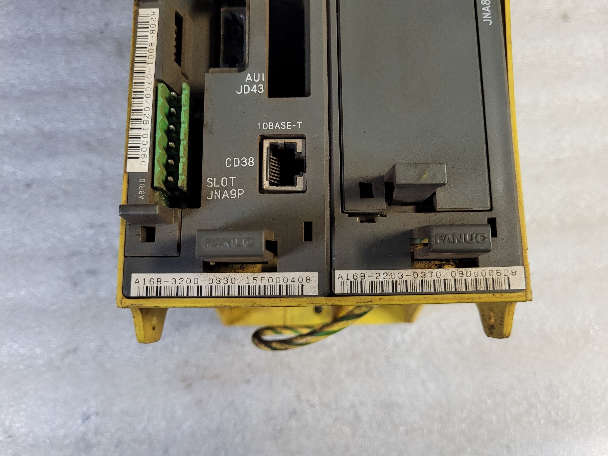 FANUC A05B-2400-C060 2-Slot Backplane Chassis w/ A16B-3200-0330 & A16B-2203-0370 USED 1