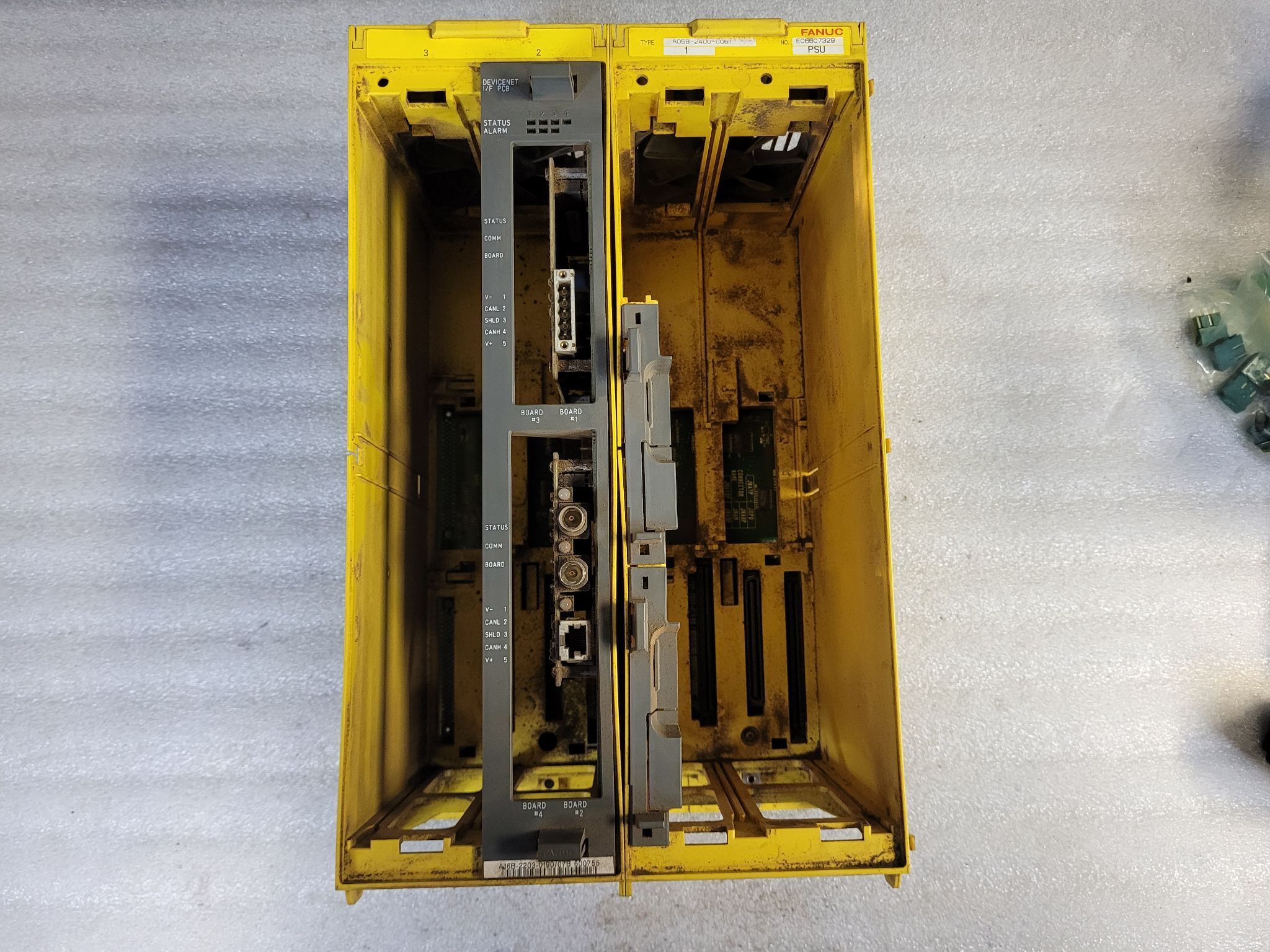 FANUC A05B-2400-C061 R-J3 Backplane With A16B-2203-0190 Board USED 1