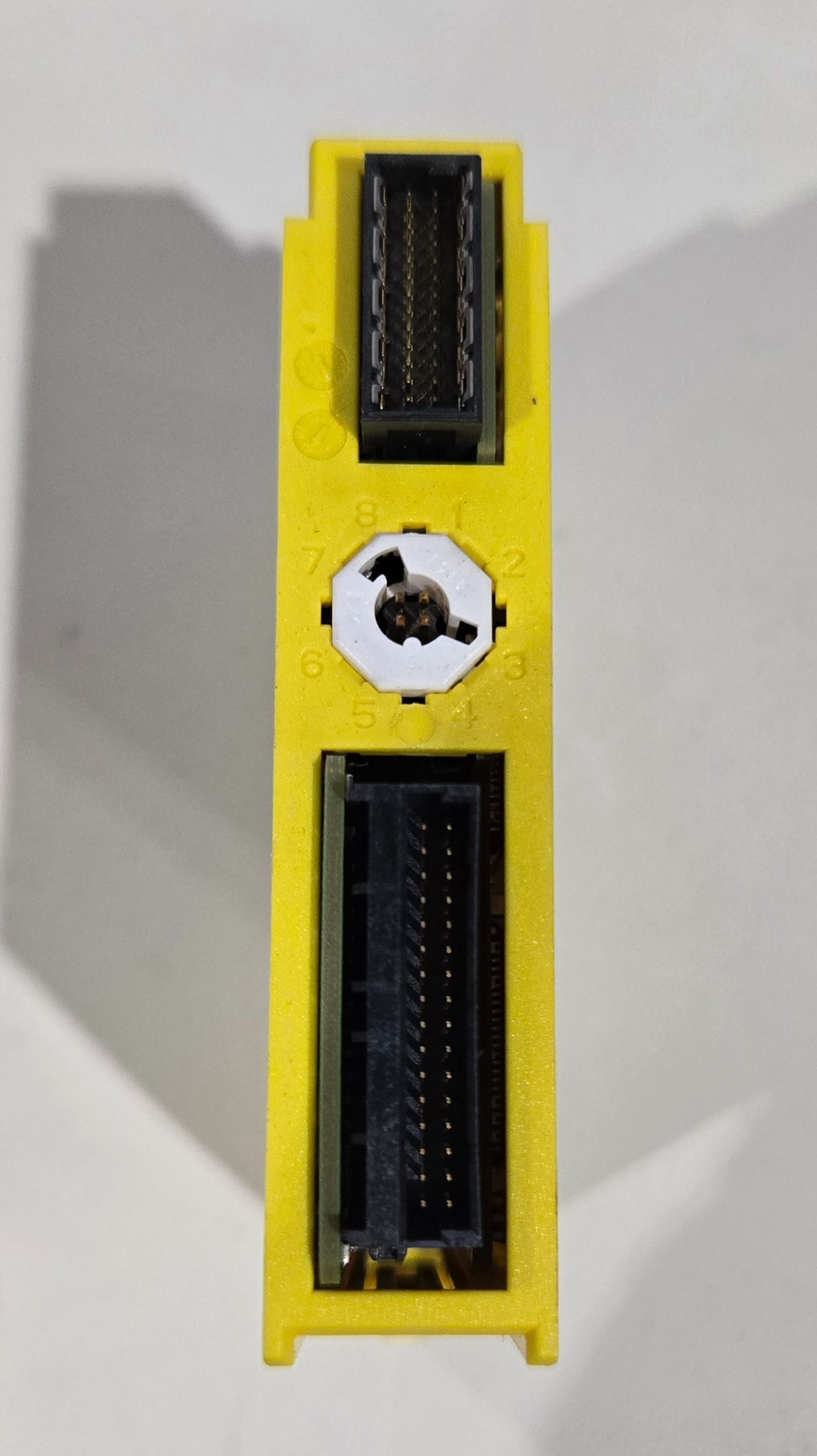 SIEMENS 6ES7 136-6DB00-0CA0 ET200SP F-Digital Output Module 4x24VDC 2A USED 1