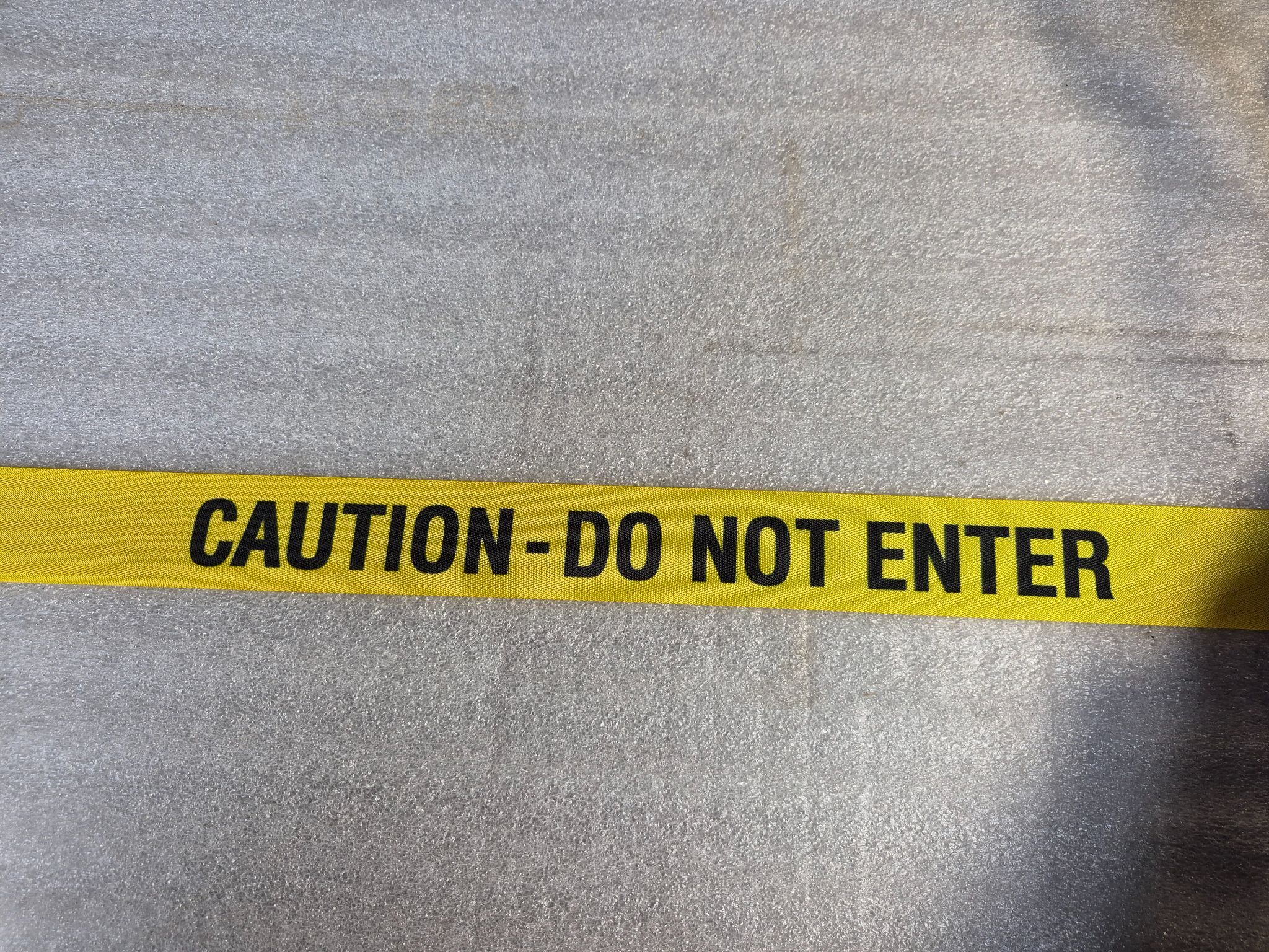 RETRACTA‑BELT WM412SB20‑CAU‑RE “CAUTION – DO NOT ENTER” Wall Mount Barrier Kit NEW 3