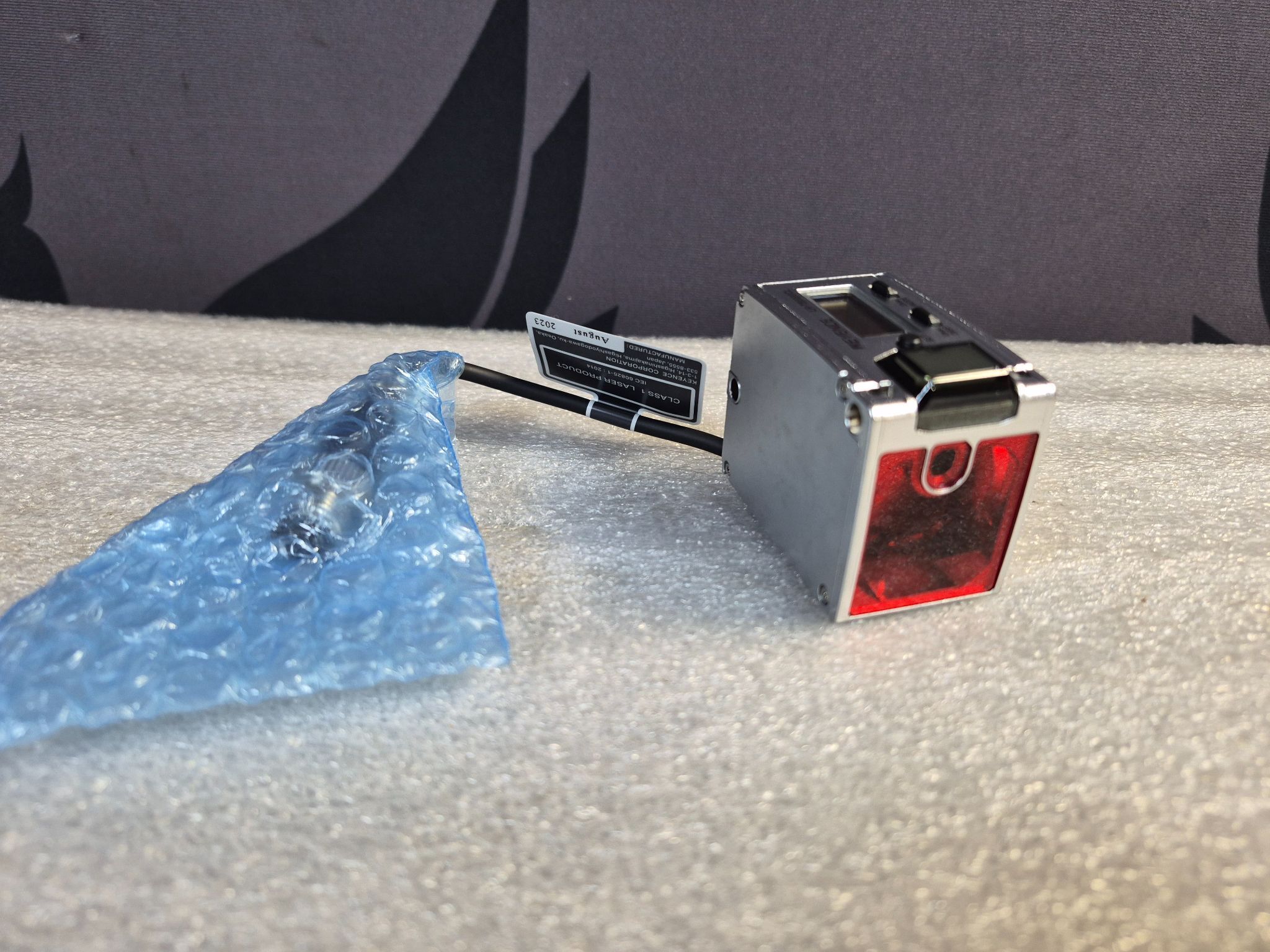 Keyence LR-TB5000CL Laser Sensor CMOS Class 1 5m Range NEW 4