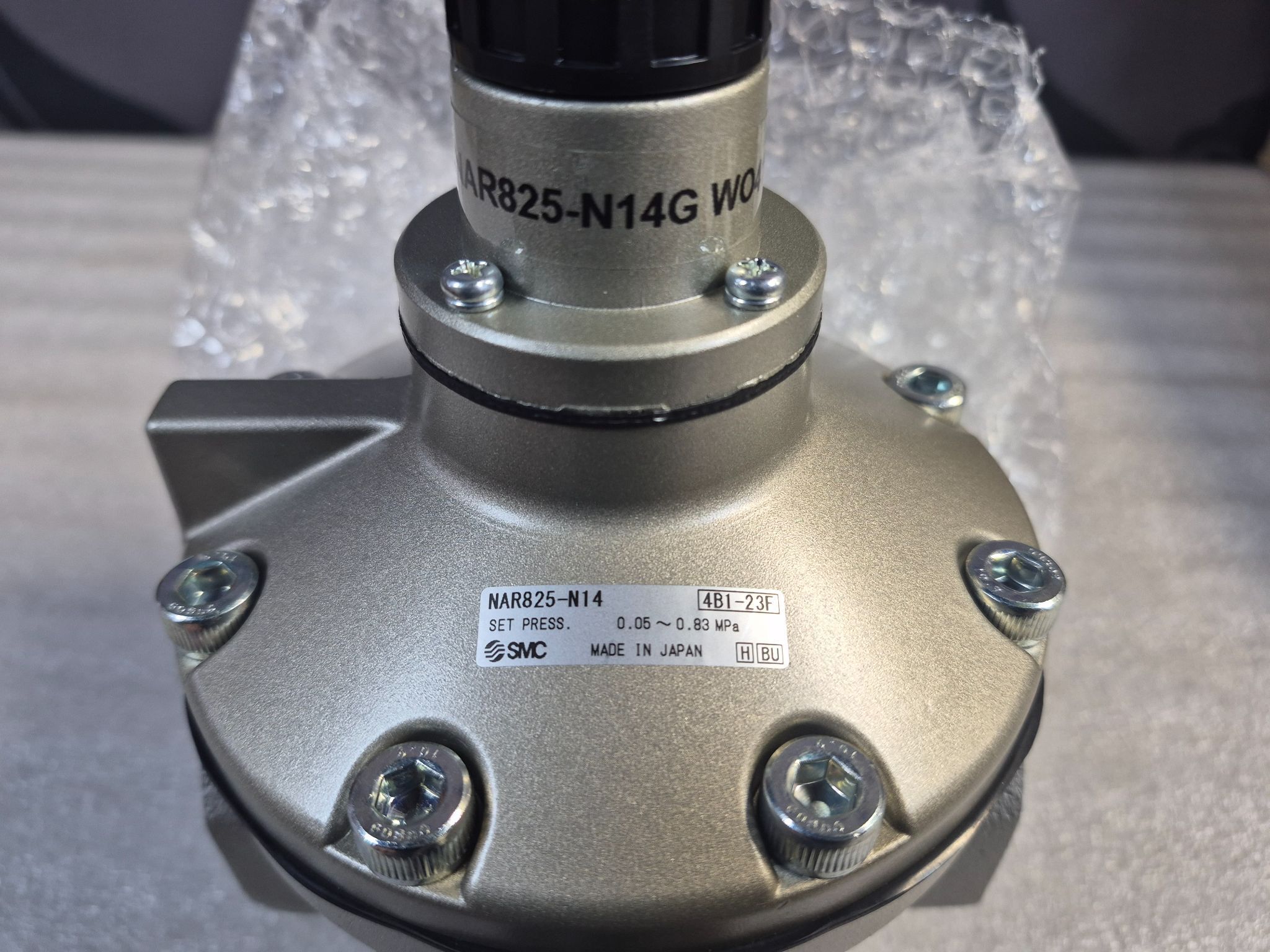 SMC NAR825-N14G Air Regulator w/ Pressure Gauge 1-1/2" NPT NEW 1