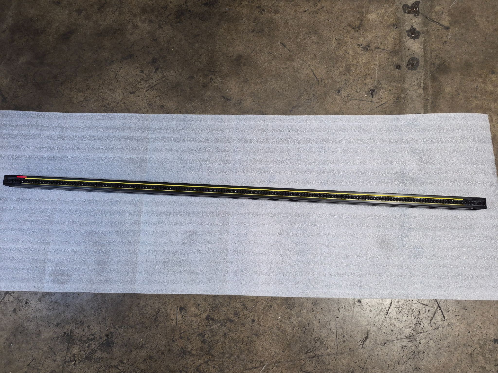 BANNER SLLCP23-1540-S Light Curtain Emitter 1540mm 23mm NEW 0