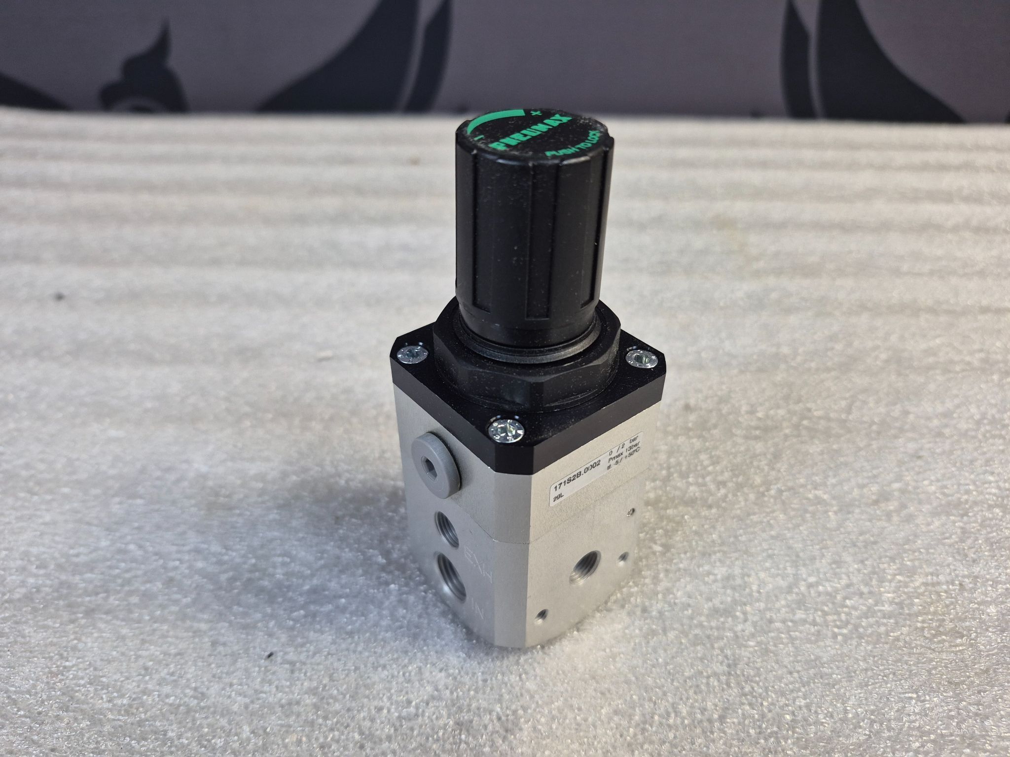 PNEUMAX 171S2B.0002 Pneumatic Pressure Regulator NEW 1