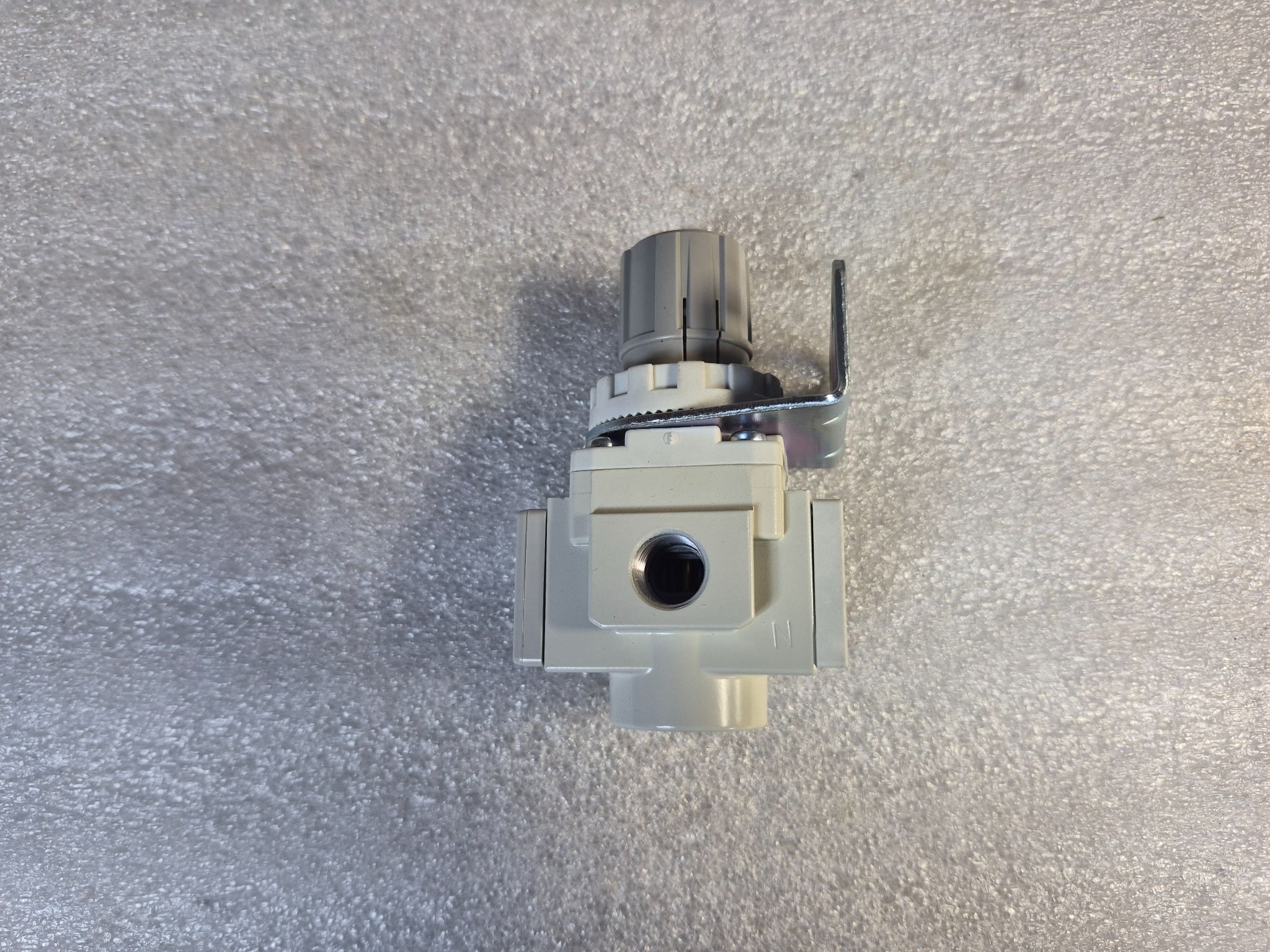 SMC AR20K‑N02BE‑1Z‑B Modular Air Regulator with Gauge USED 1