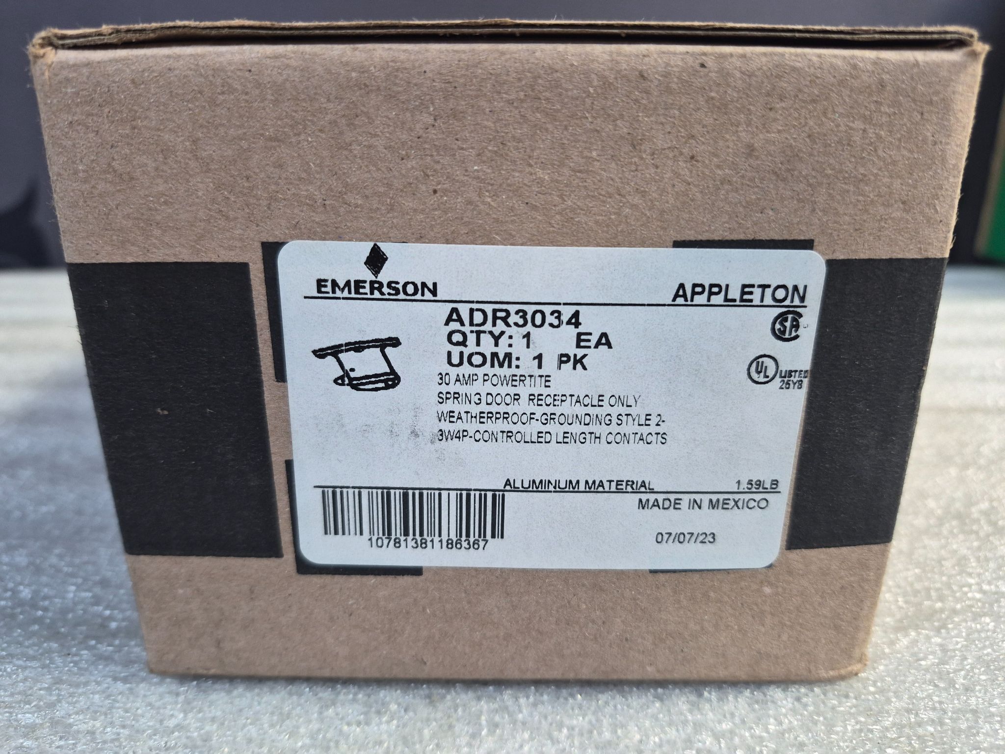 Emerson Appleton ADR3034 Powertite 30A Receptacle 3P4W NEW 2