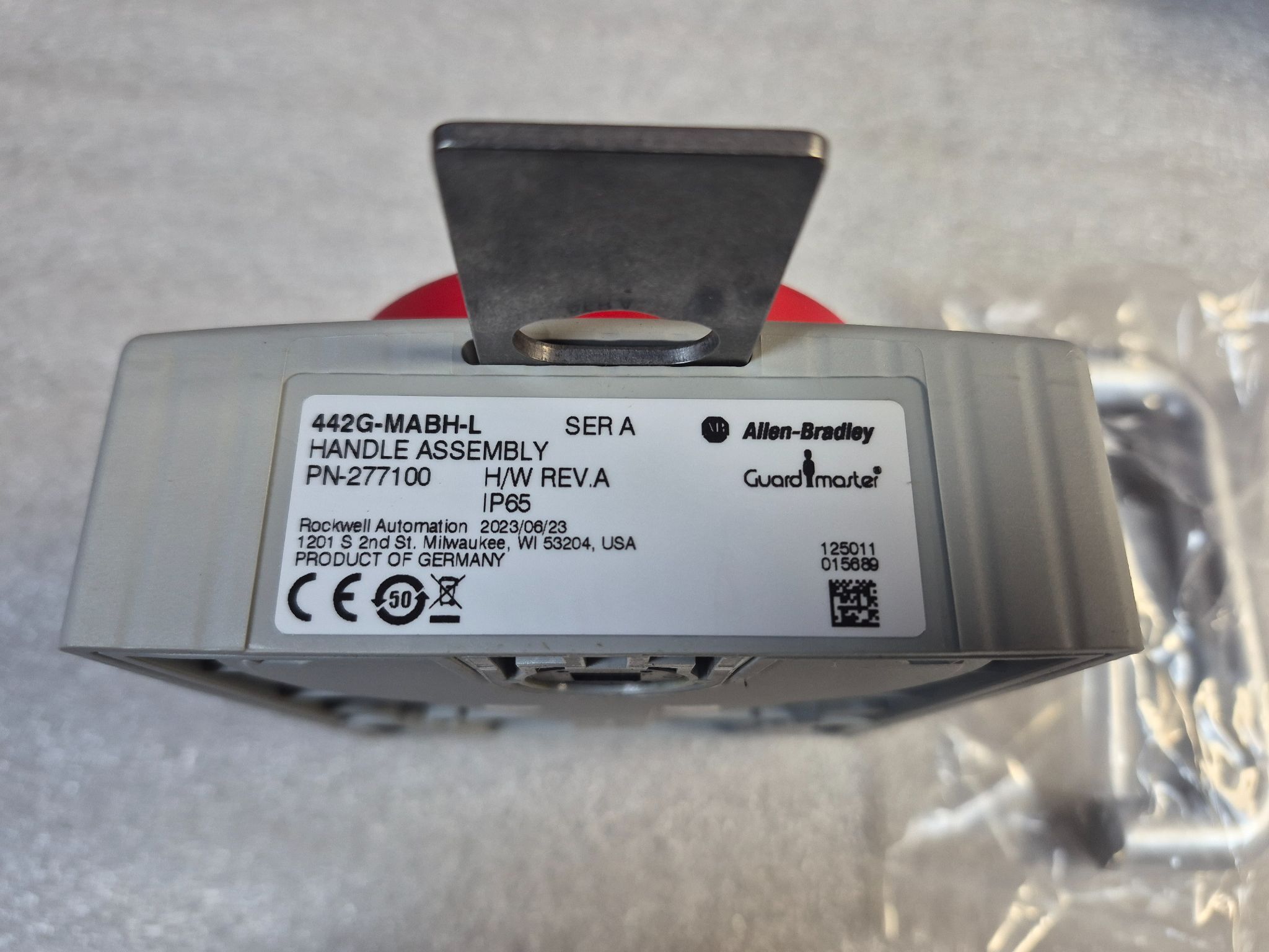 ALLEN BRADLEY 442G-MABH-L Guardmaster Handle Assembly NEW 2
