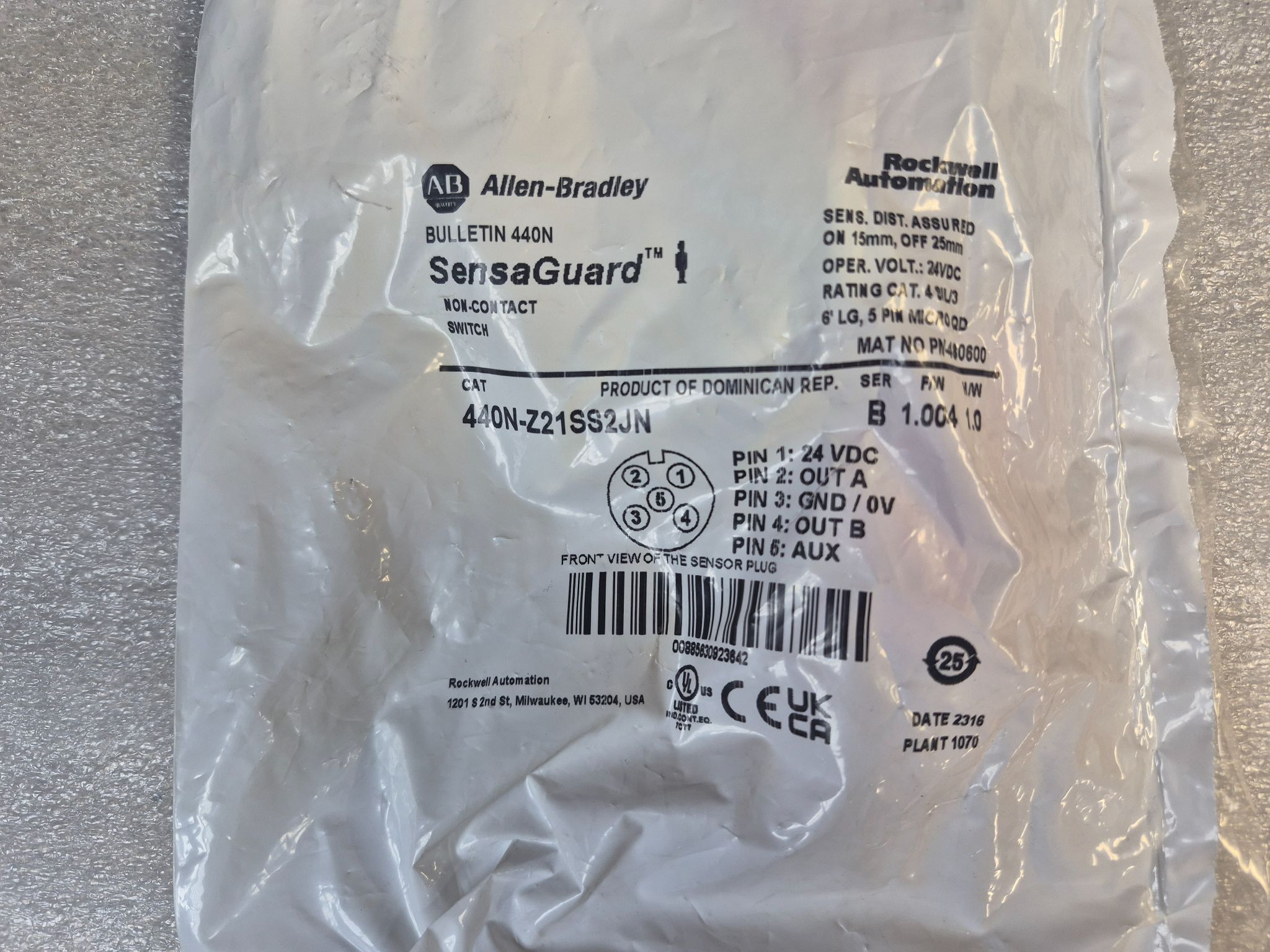 ALLEN BRADLEY 440N-Z21SS2JN SensaGuard Non-Contact Safety Switch 24VDC NEW 0