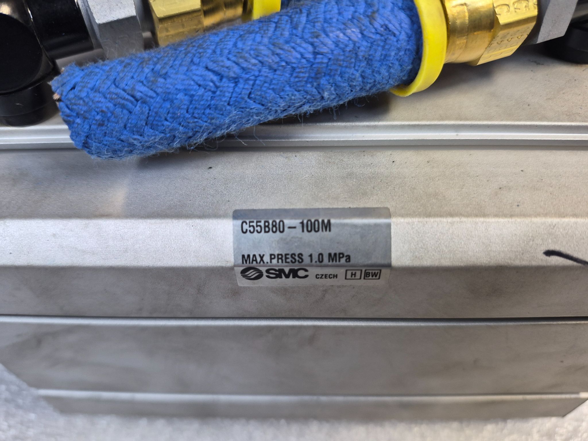 SMC C55B80-100M Compact Pneumatic Cylinder 80mm Bore 100mm Stroke USED 1