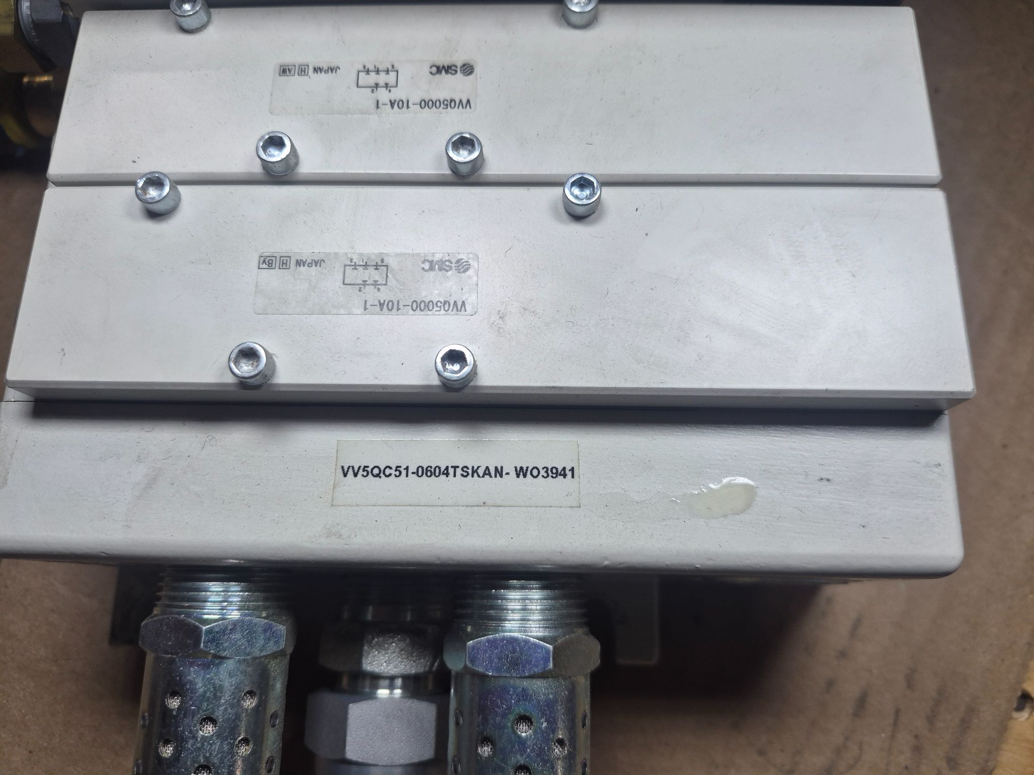 SMC VV5QC51-0604TSKAN VQC5000 Manifold w/ IO-Link USED 1
