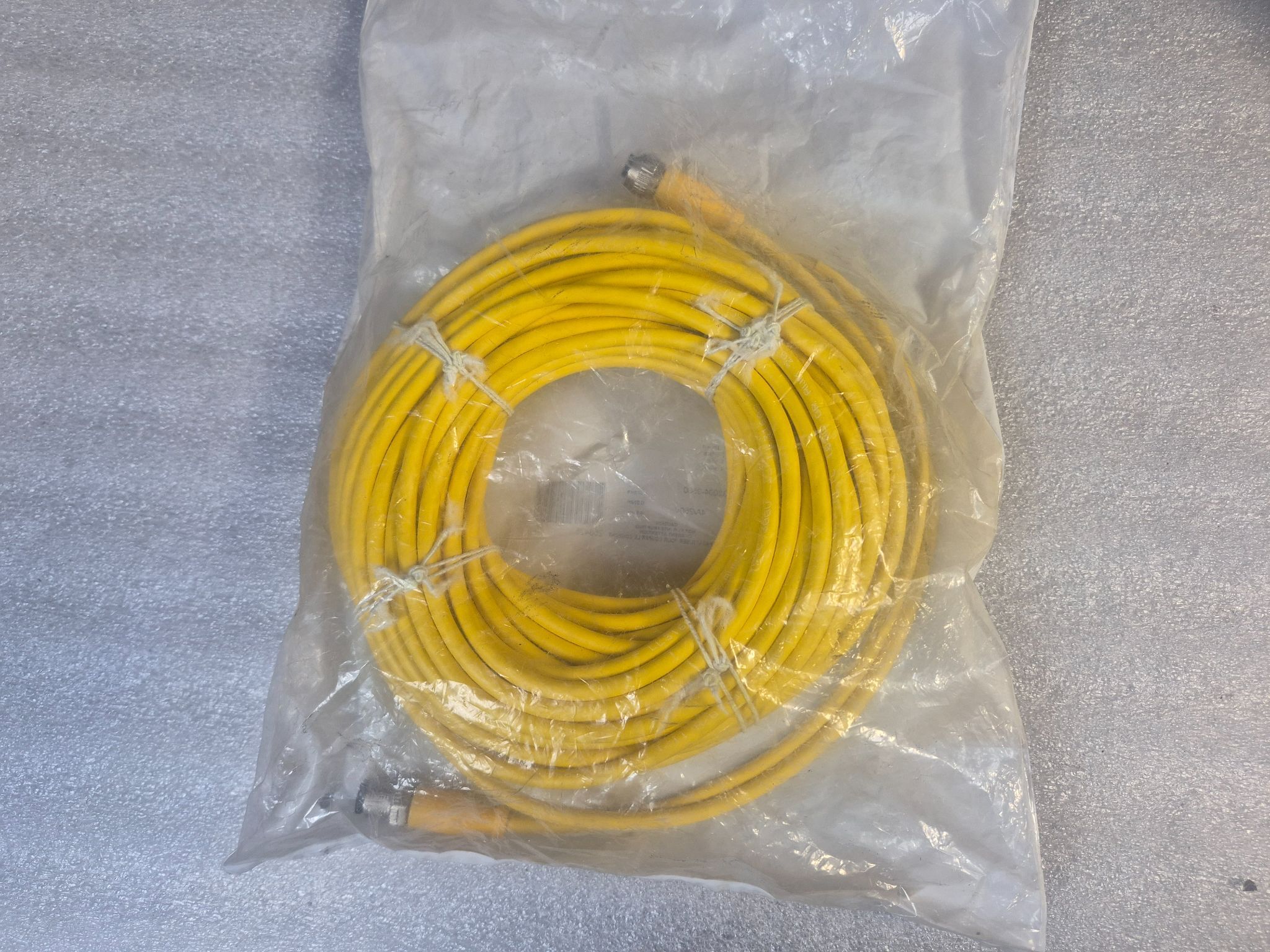 BALLUFF BCC M415-M414-3A-304-EX44T2-250 Industrial Connecting Cable BCC0JP6 NEW 1