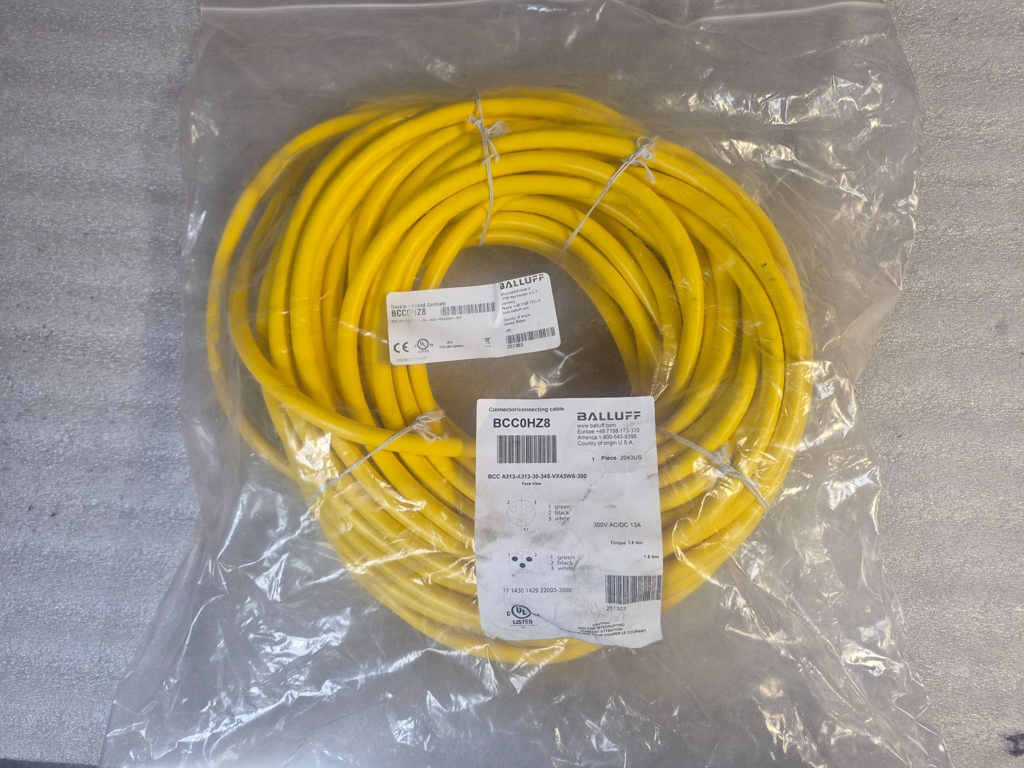 BALLUFF BCC A313-A313-30-345-VX43W6-300 Industrial Connecting Cable BCC0HZ8 NEW 0