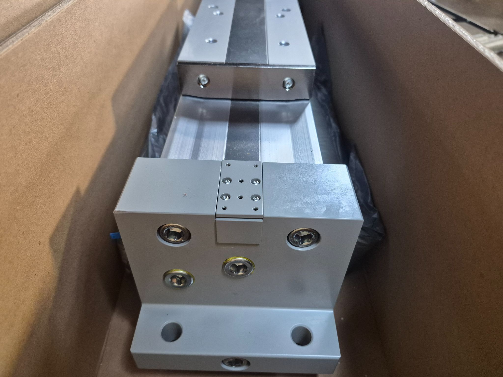 SMC MY1B80‑500 Rodless Pneumatic Guided Cylinder NEW 1