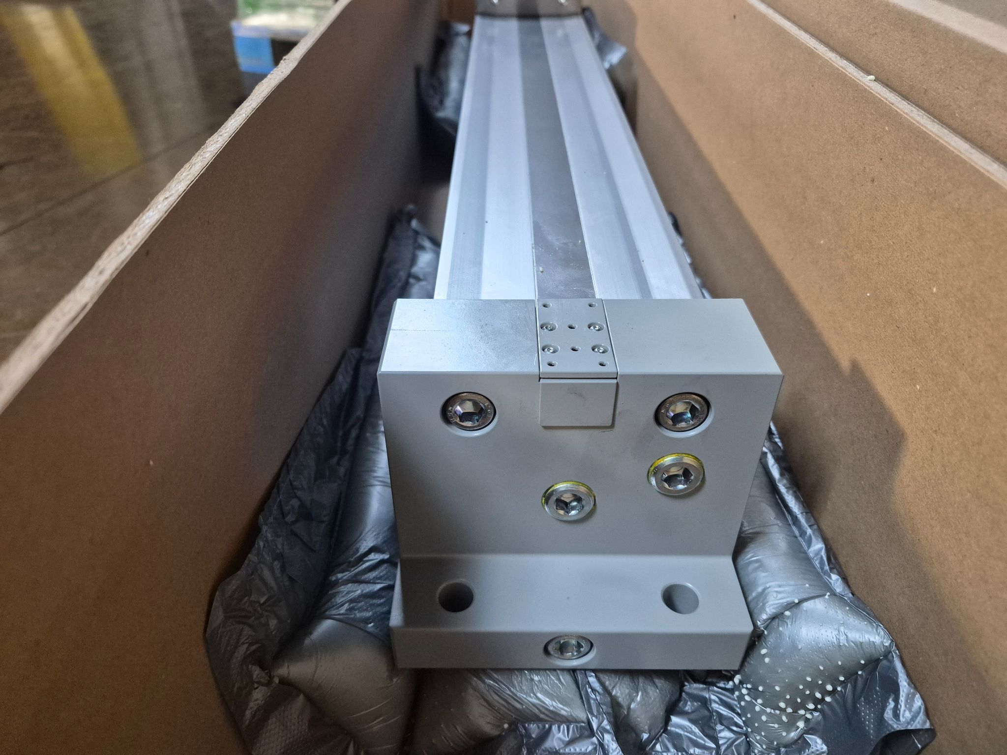 SMC MY1B80‑500 Rodless Pneumatic Guided Cylinder NEW 2