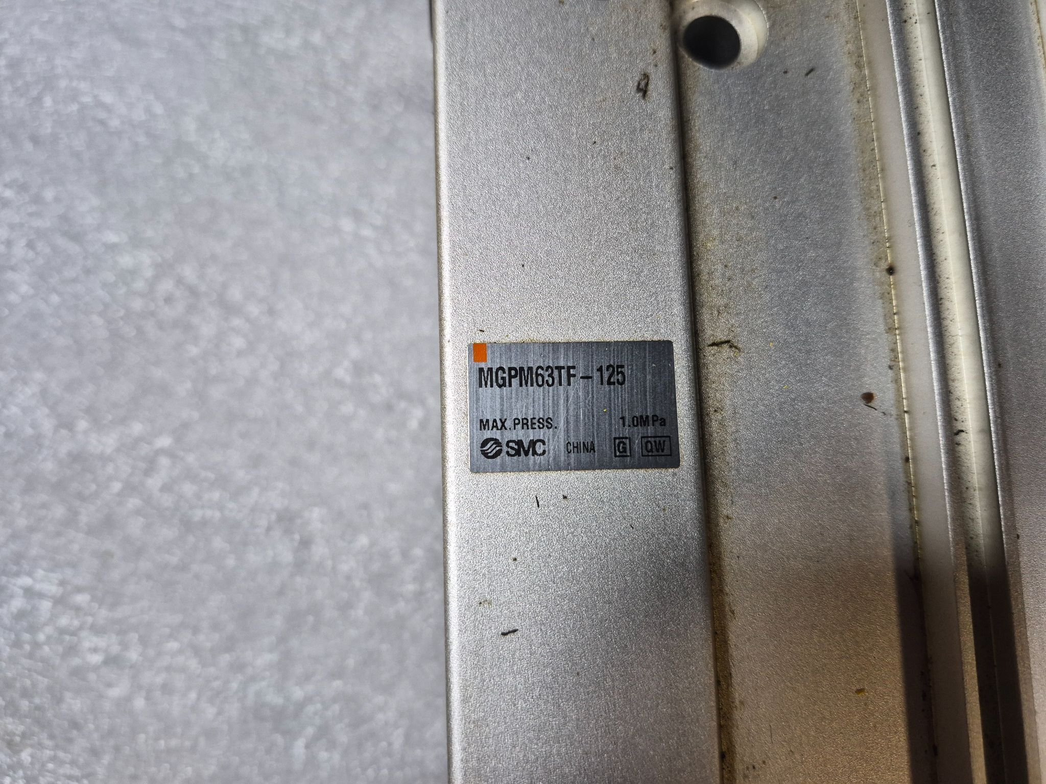 SMC MGPM63TF-125 Compact Guide Cylinder 63mm Bore 125mm Stroke USED 2