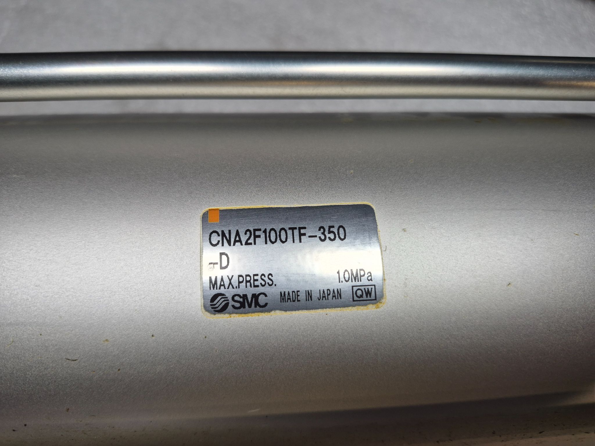 SMC CNA2F100TF-350-D Pneumatic Cylinder 100mm Bore 350mm Stroke USED 2