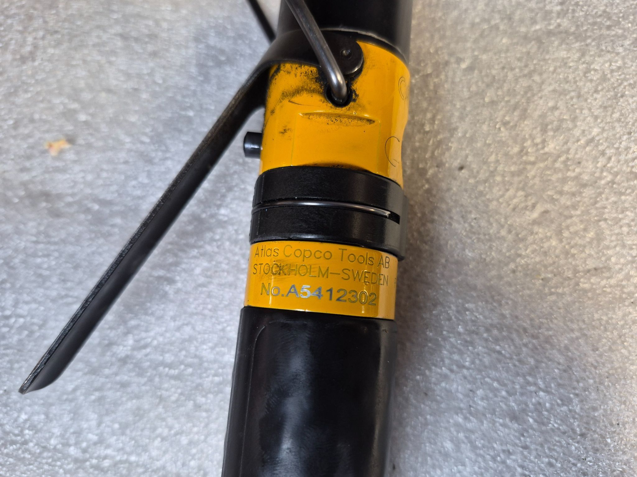 ATLAS COPCO LUM12 SR4 Pneumatic Screwdriver USED 2