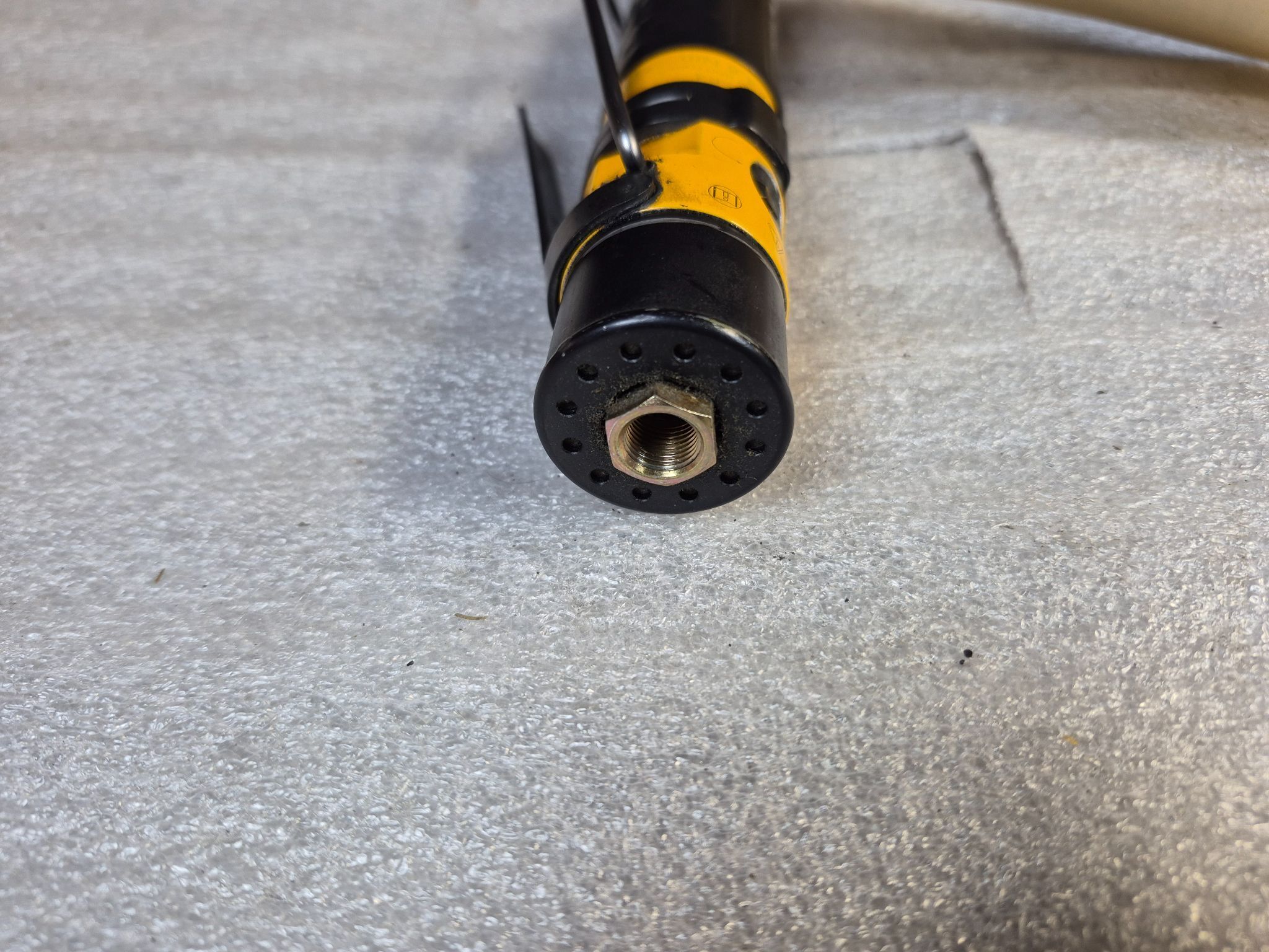 ATLAS COPCO LUM12 SR4 Pneumatic Screwdriver USED 4