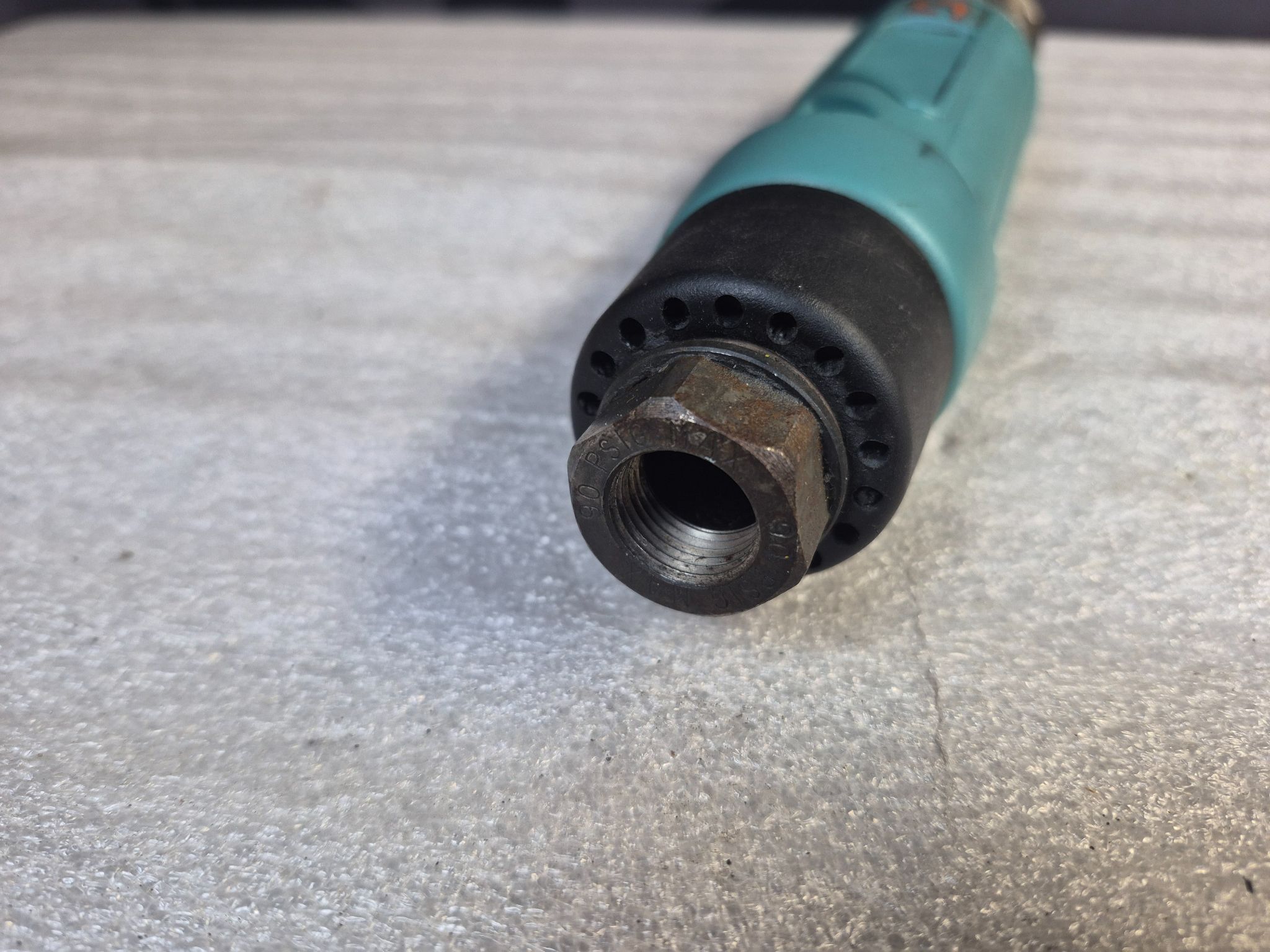 DYNABRADE B1103 Pneumatic Finishing Tool USED 1