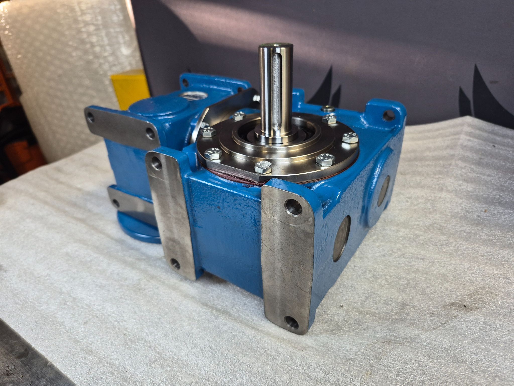 Radicon A061028CWHCBF1 Series A Gear Reducer USED 1
