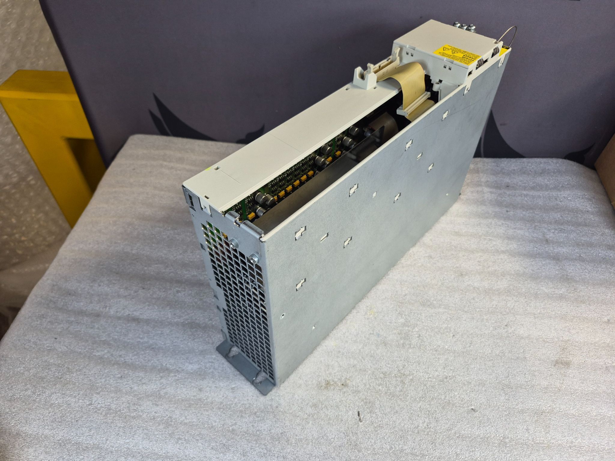 SIEMENS 6SN1123‑1AB00‑0CA3 SIMODRIVE LT‑Module INT 2×50A USED 1