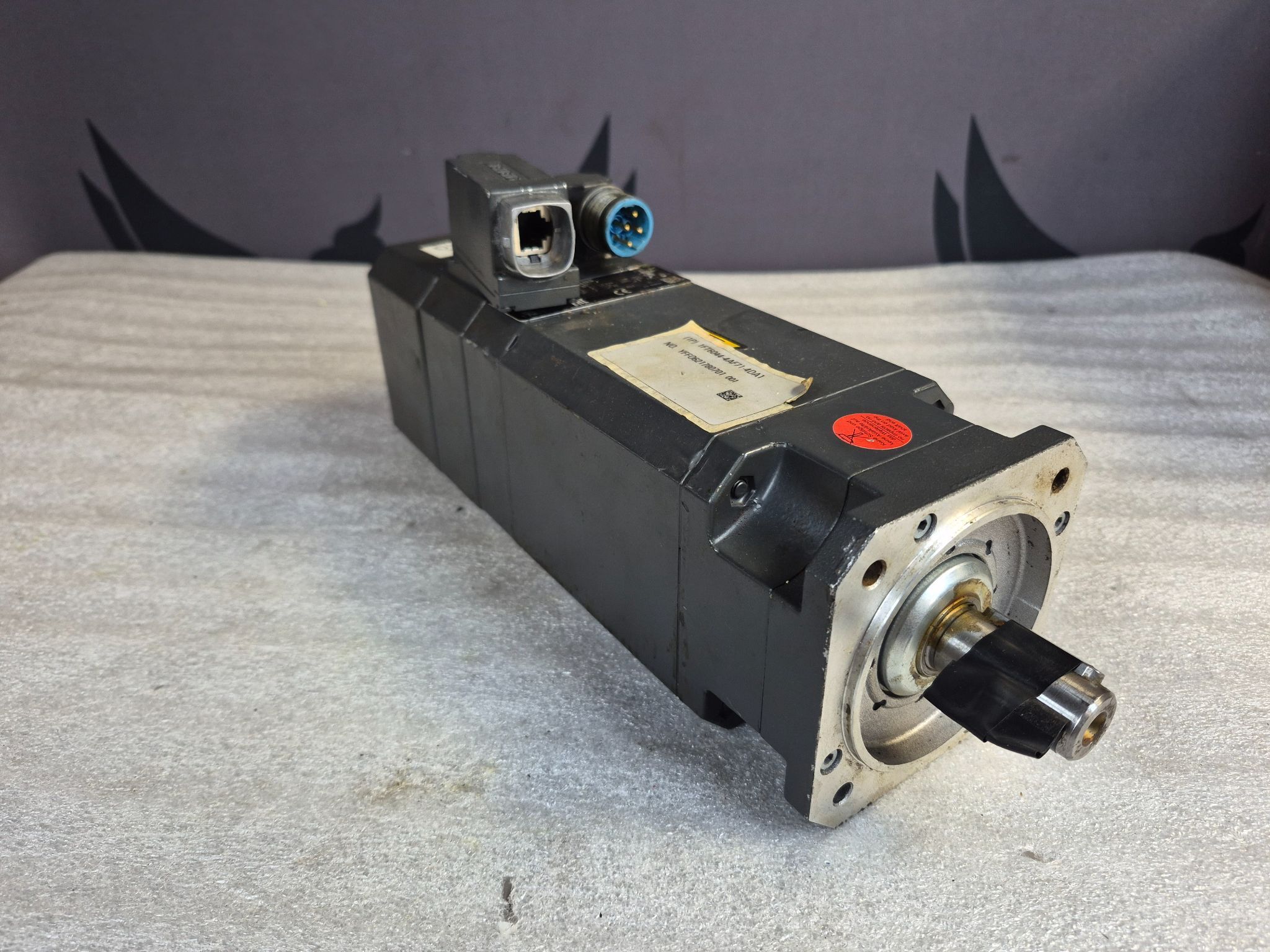 SIEMENS 1FT6044‑4AF71‑4DA1 Brushless Servo Motor USED 0