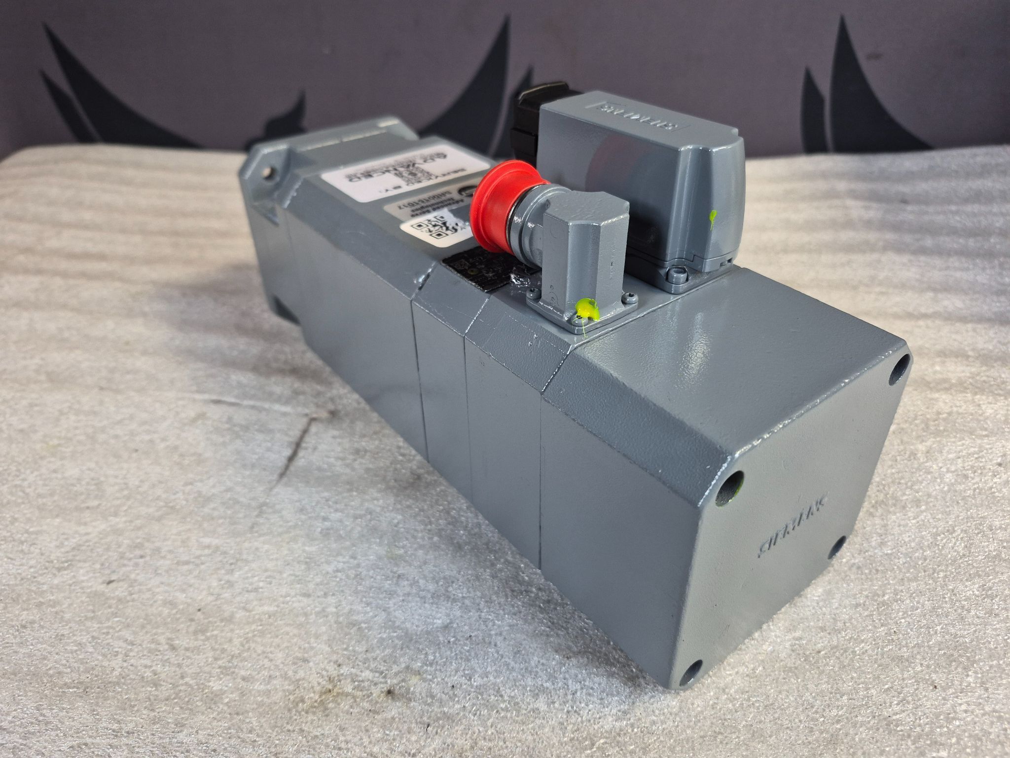 SIEMENS 1FT6044‑4AF71‑4DA1 Brushless Servo Motor NEW 1