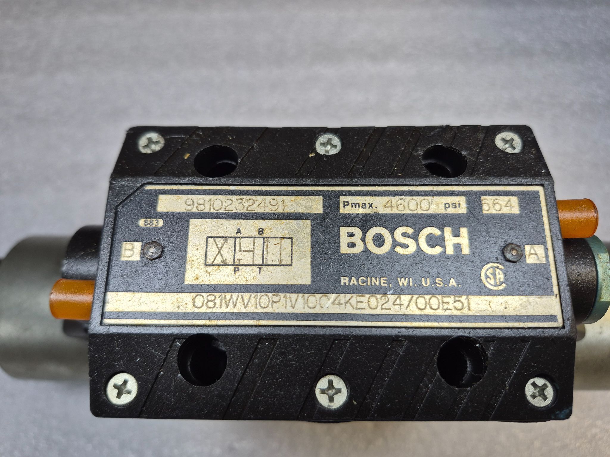 Bosch 081WV10P1V1004KE024/00E51 Hydraulic Directional Valve USED 3