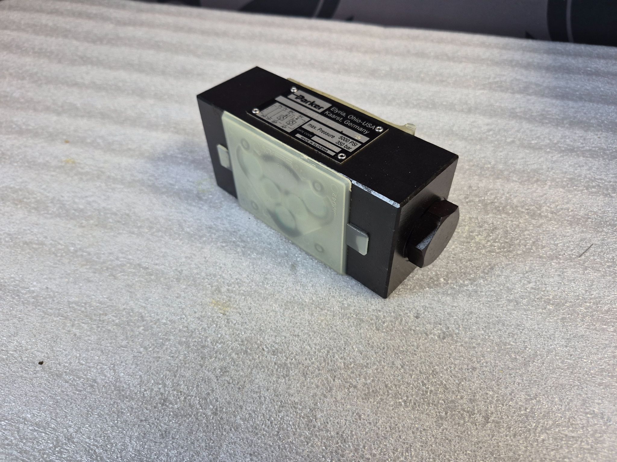 Parker CP0M3DDV50 Hydraulic Check Valve USED 0