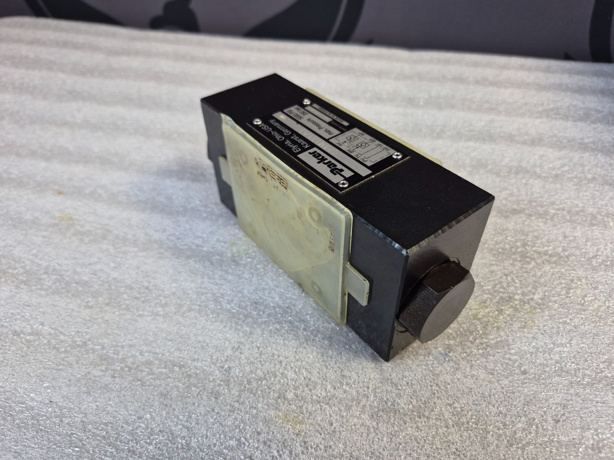 Parker CP0M3DDV50 Hydraulic Check Valve USED 1