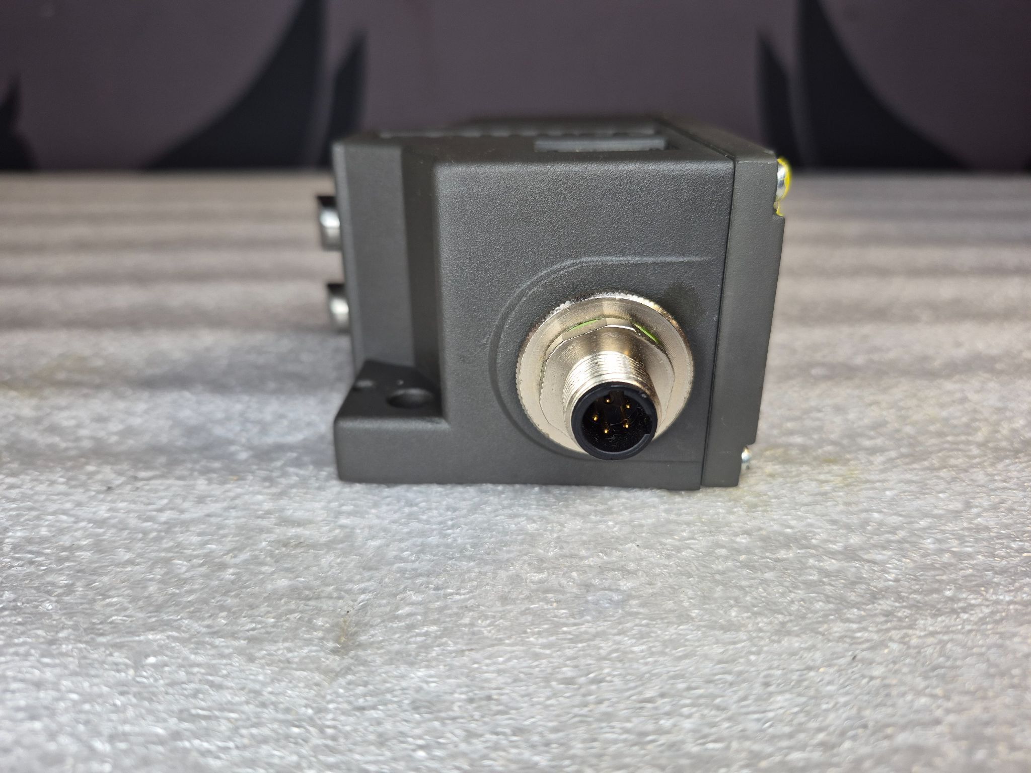 Balluff BNS 819-B02-D16-61-16-10-S80R Mechanical Limit Switch USED 1