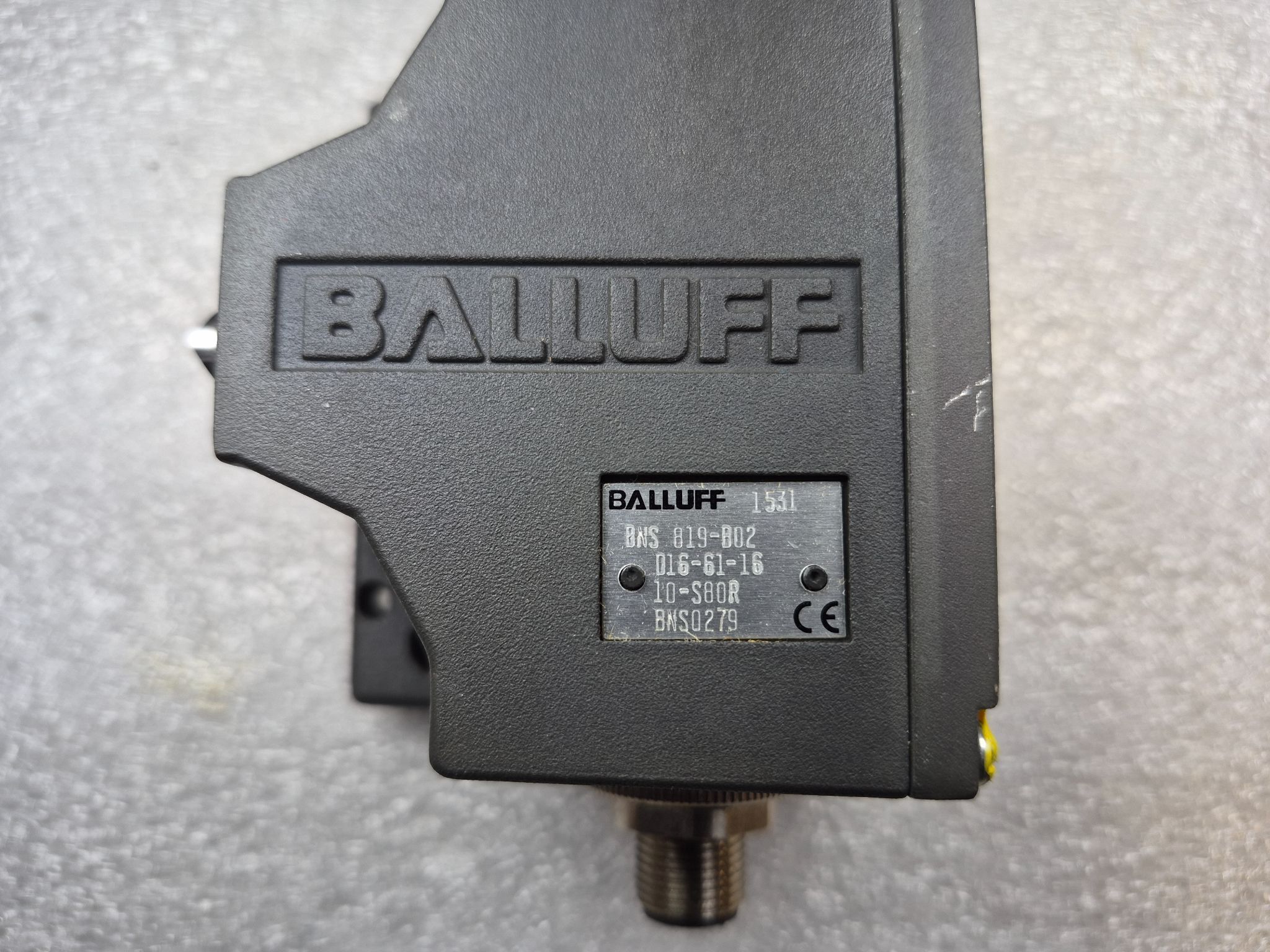 Balluff BNS 819-B02-D16-61-16-10-S80R Mechanical Limit Switch USED 2