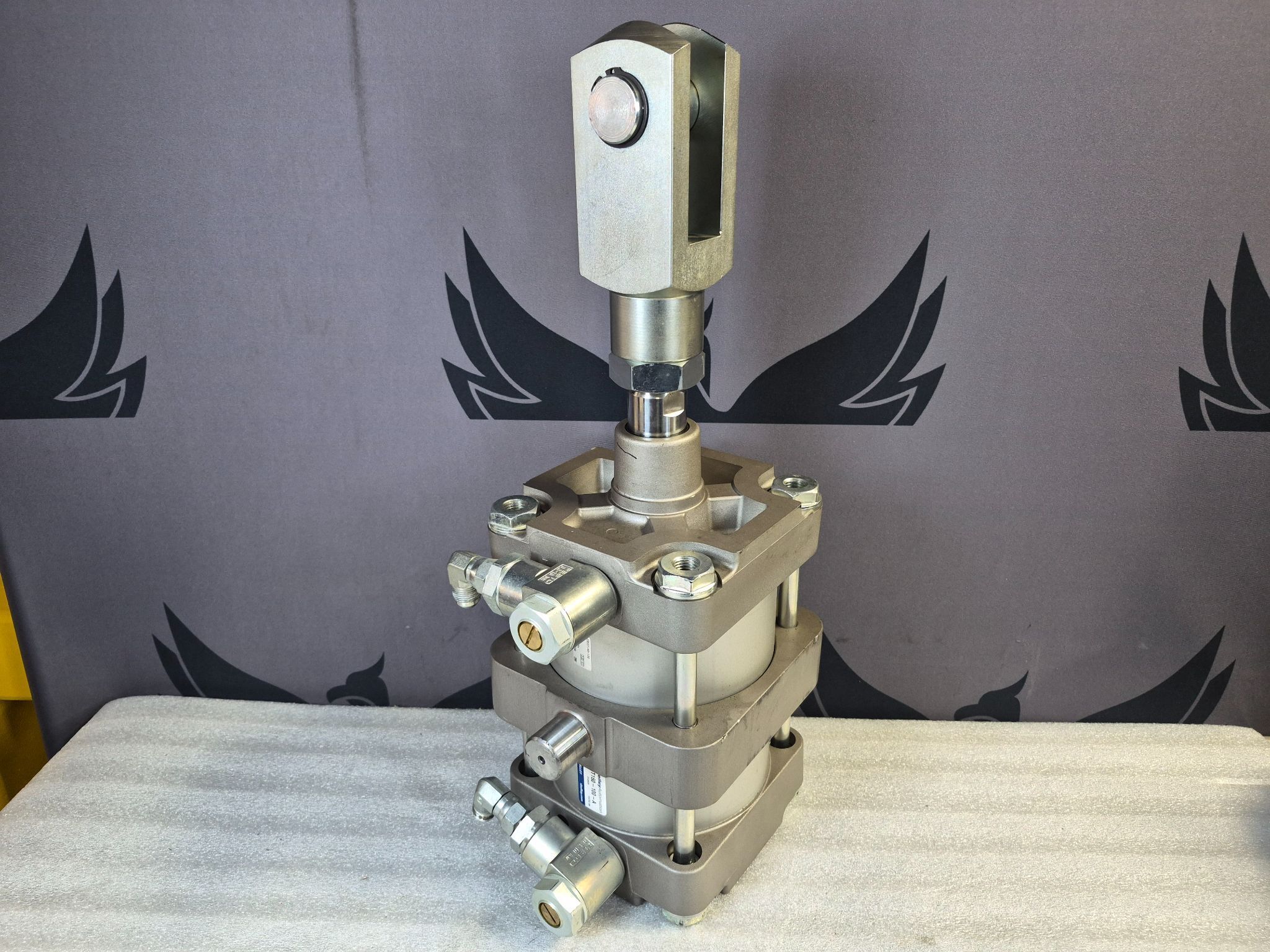 SMC C95ST160-100 Tie-Rod Style Pneumatic Cylinder USED 0