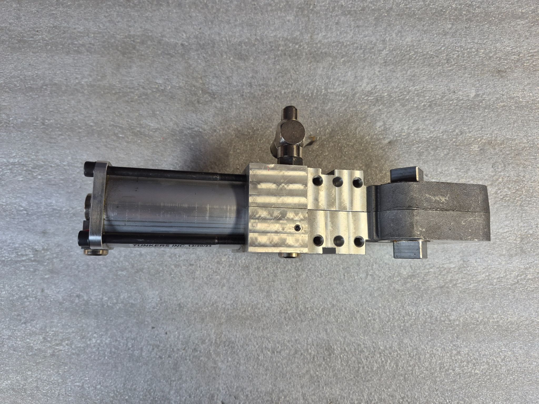 TUNKERS V 40 LW A00 T12 10-135 Pneumatic Clamp USED 2