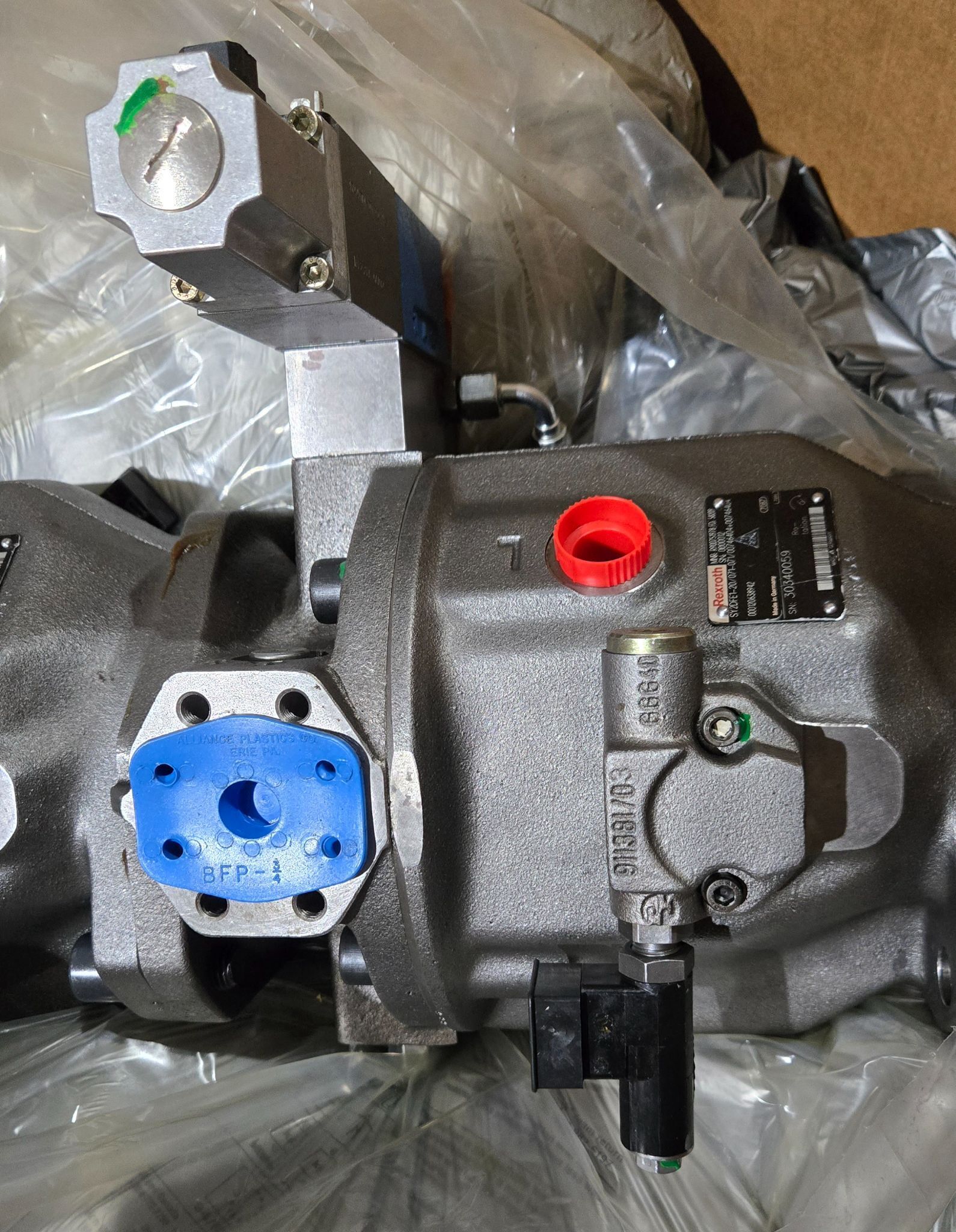 REXROTH R900751978 SY2DFE1‑20/071‑071 2x071 Proportional Axial Piston Pump USED 2