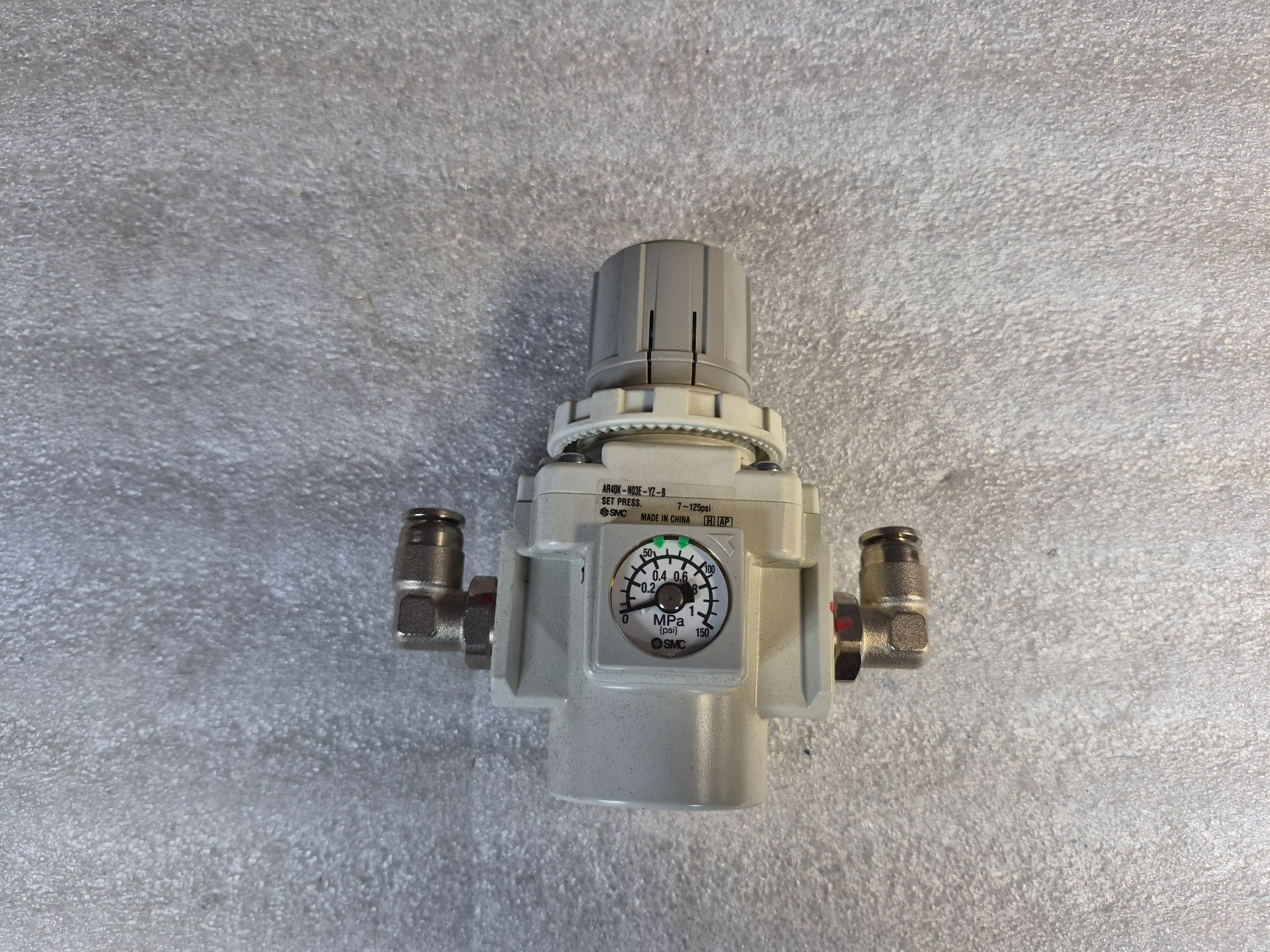 SMC AR40K‑N03E‑YZ‑B Pneumatic Air Regulator USED 0