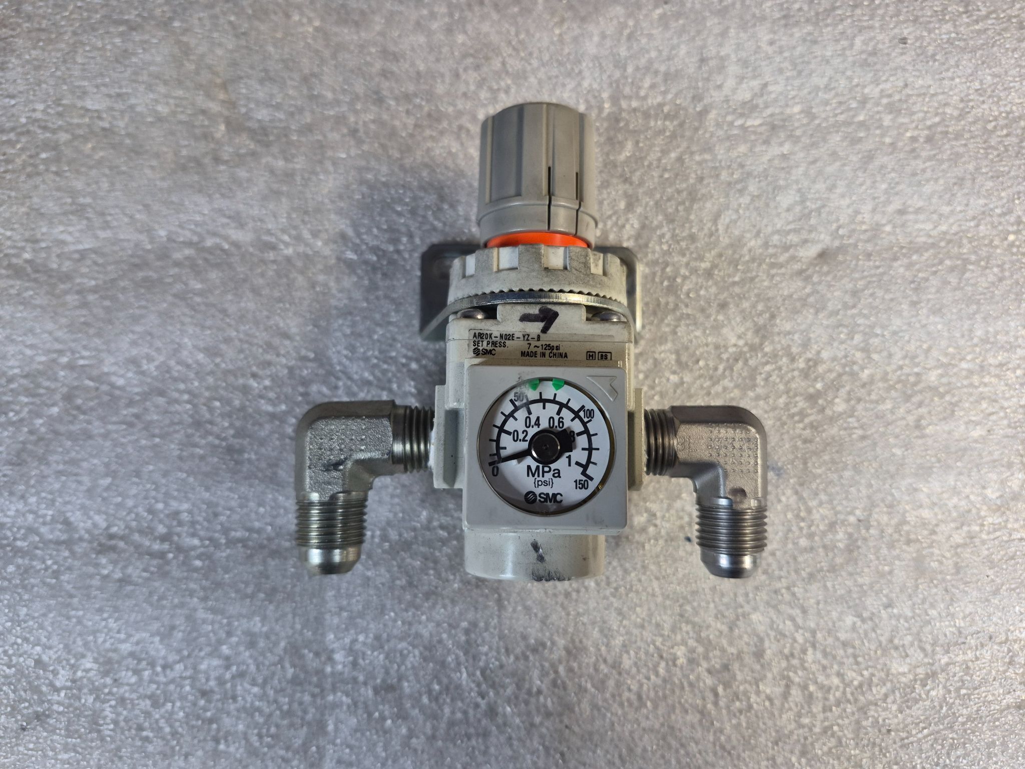 SMC AR20K‑N02BE‑YZ‑B Pneumatic Air Regulator USED 0