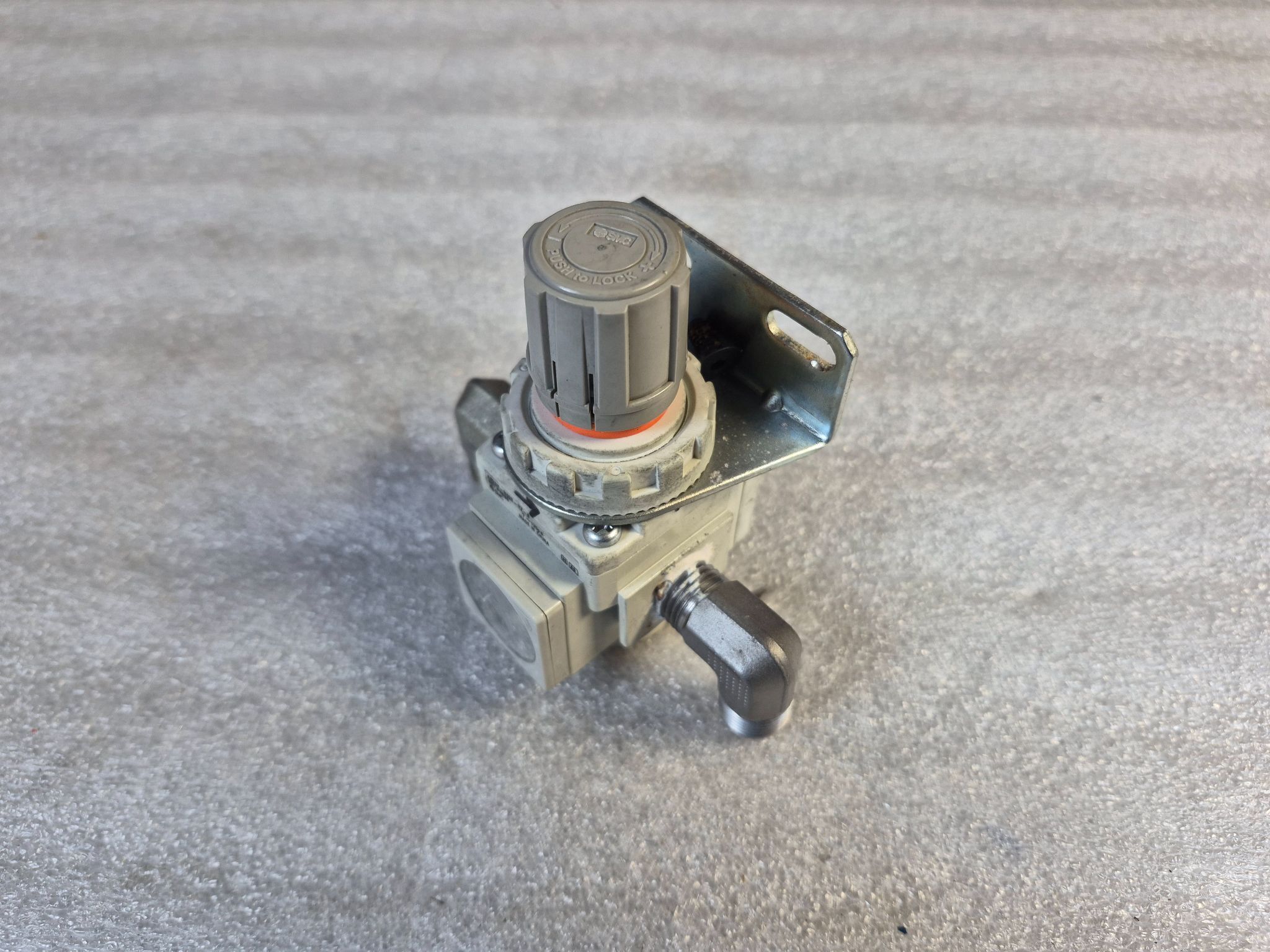 SMC AR20K‑N02BE‑YZ‑B Pneumatic Air Regulator USED 1