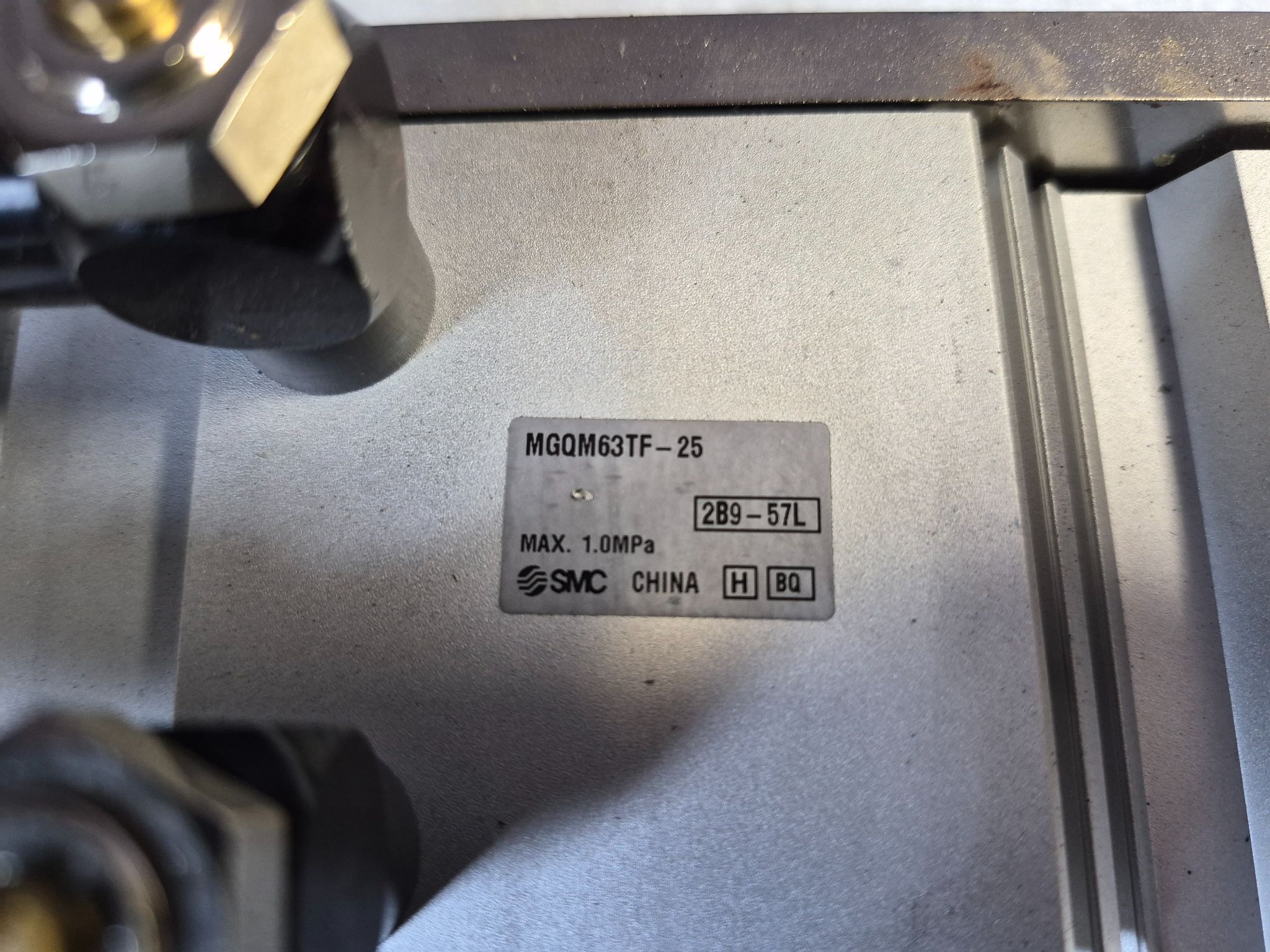SMC MGQM63TF-25 Compact Guided Cylinder 63mm Bore 25mm Stroke USED 3