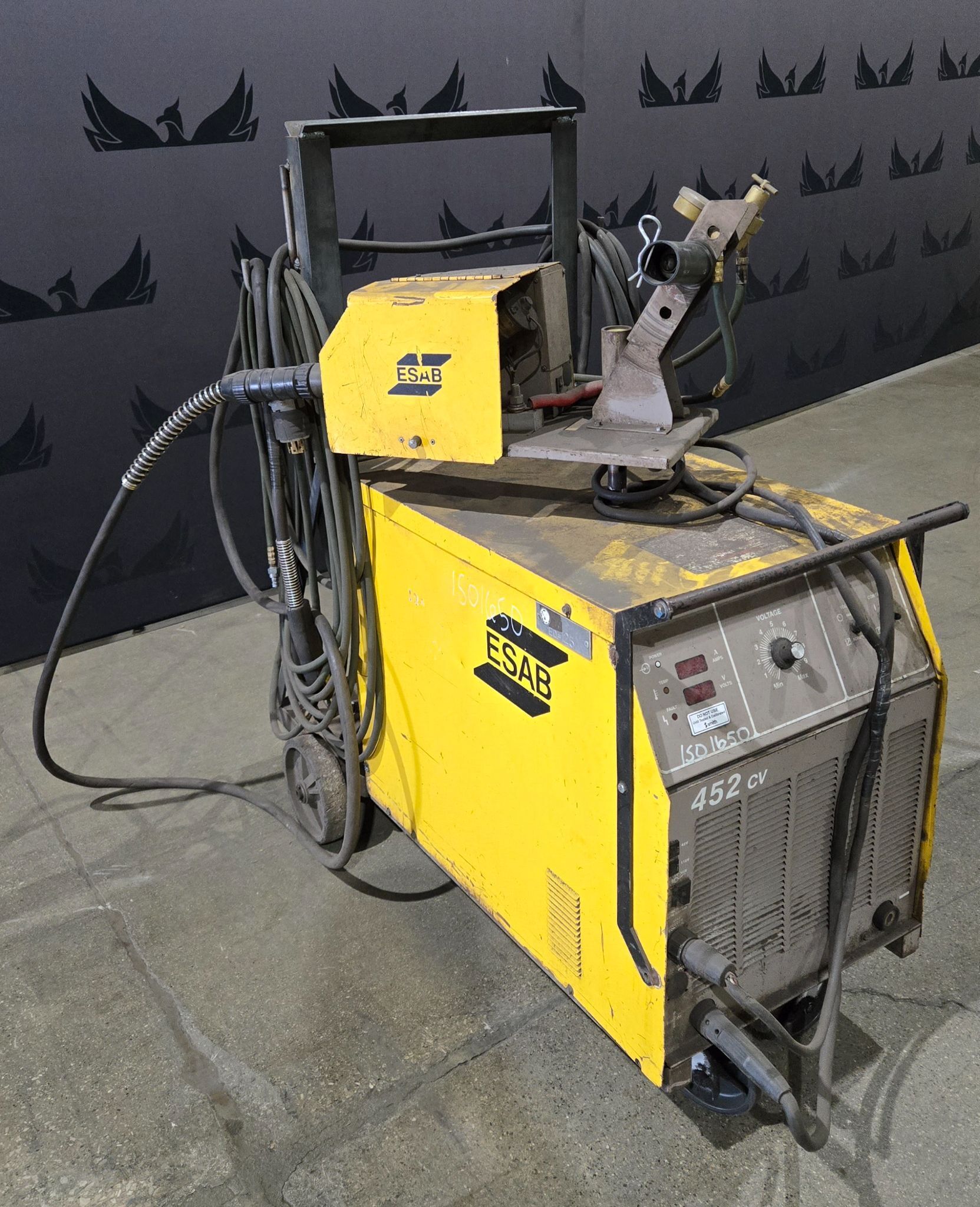 ESAB V452 CV MIG Welder With MIG-4HD Wire Feeder 450A 3PH USED 2