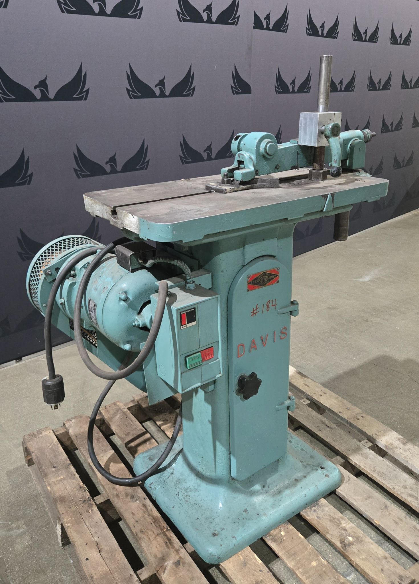 Davis Keyseater Vertical Slotting Machine 220/440V 3PH USED 2