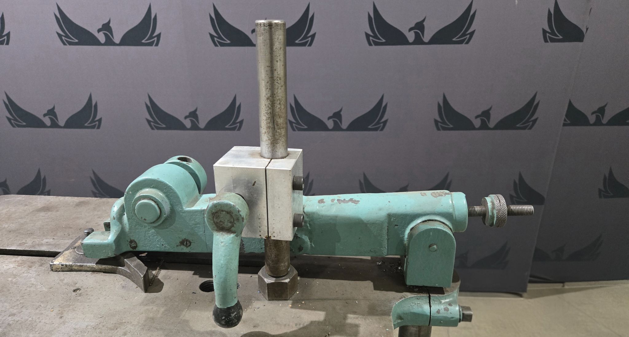 Davis Keyseater Vertical Slotting Machine 220/440V 3PH USED 7